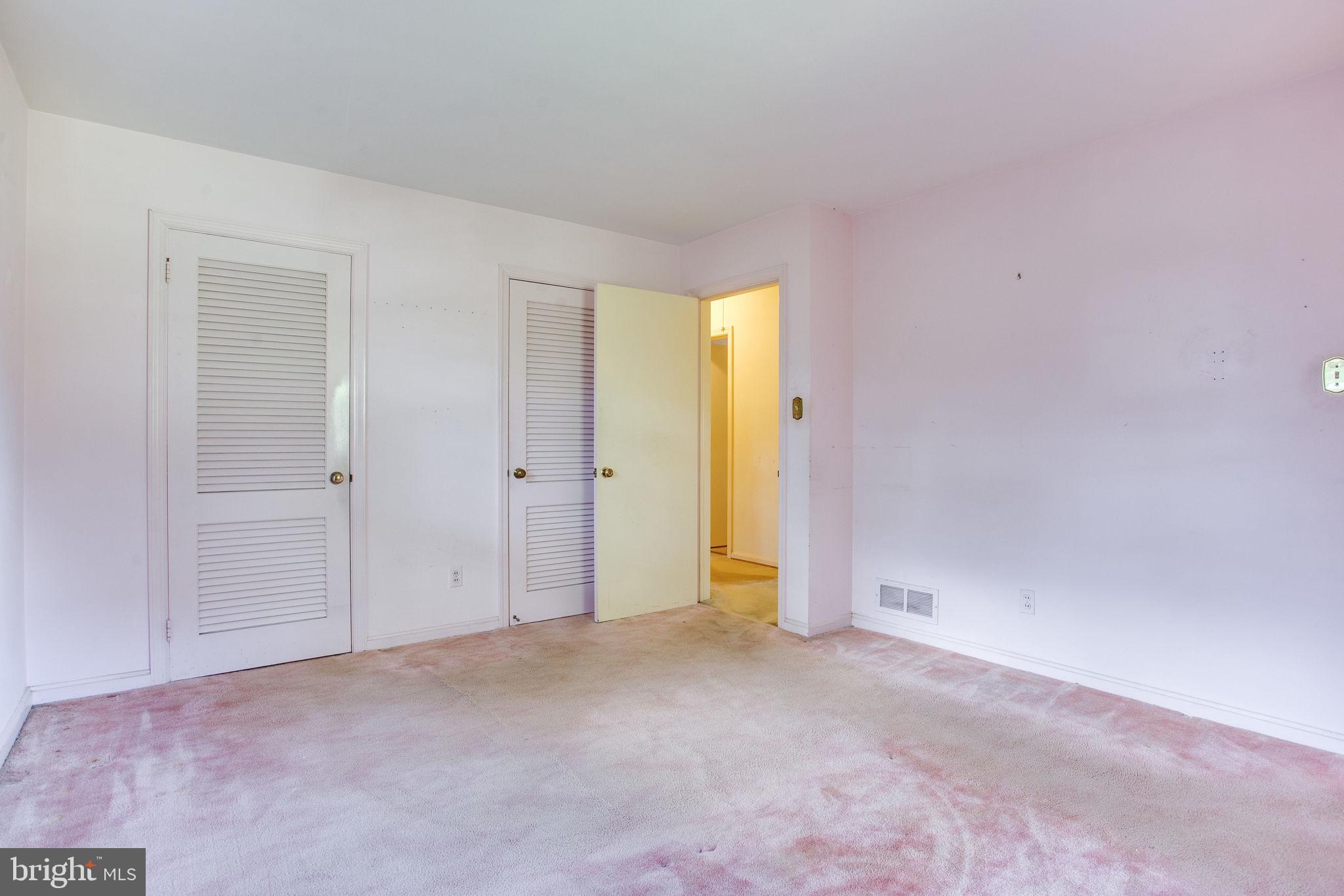 GOLF CLUB MANOR - Residential