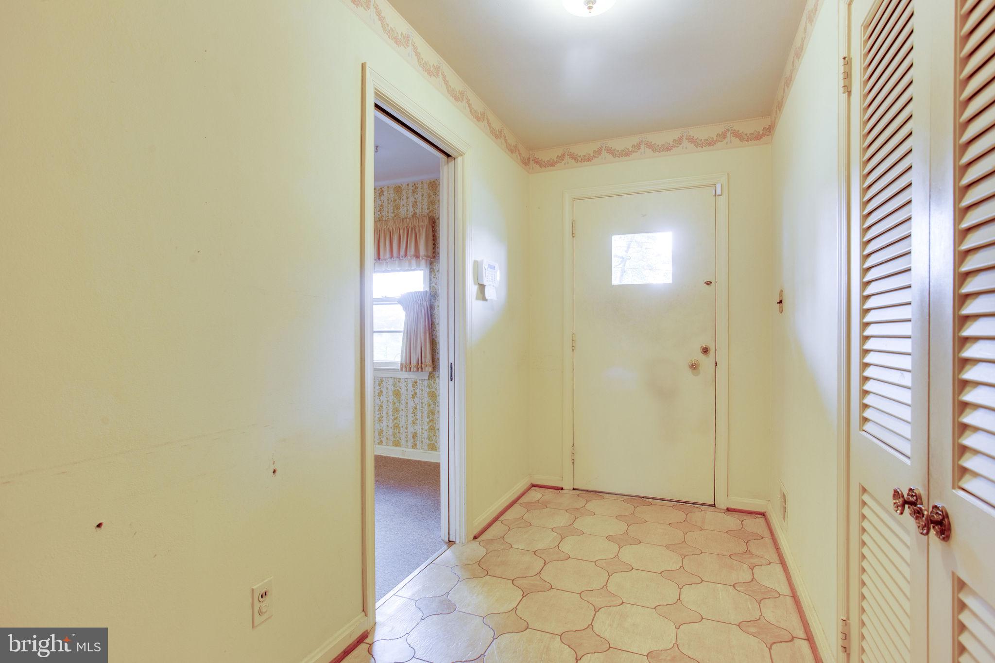 GOLF CLUB MANOR - Residential