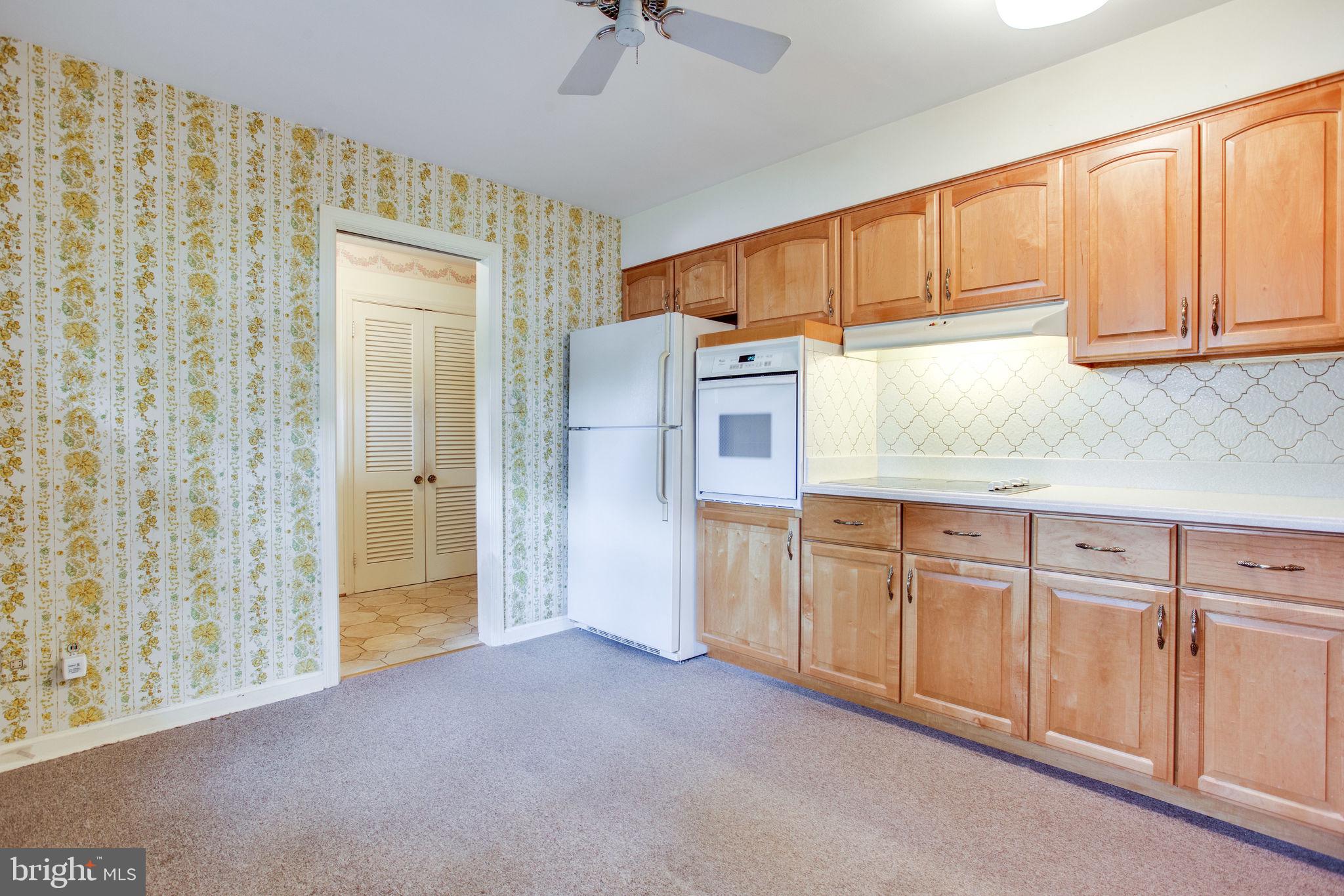 GOLF CLUB MANOR - Residential