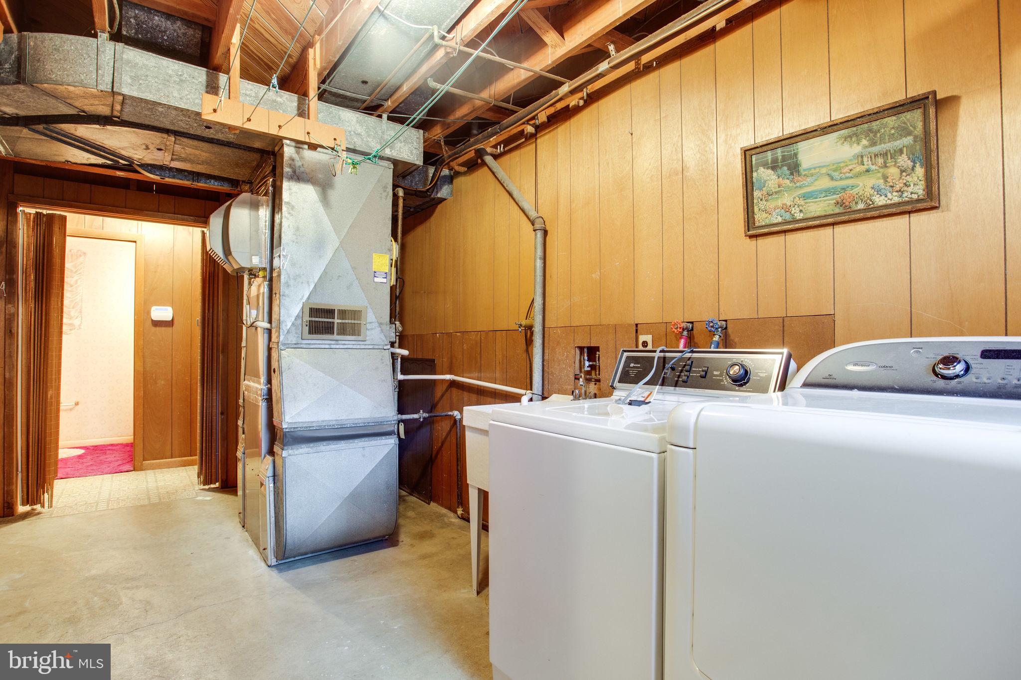 GOLF CLUB MANOR - Residential