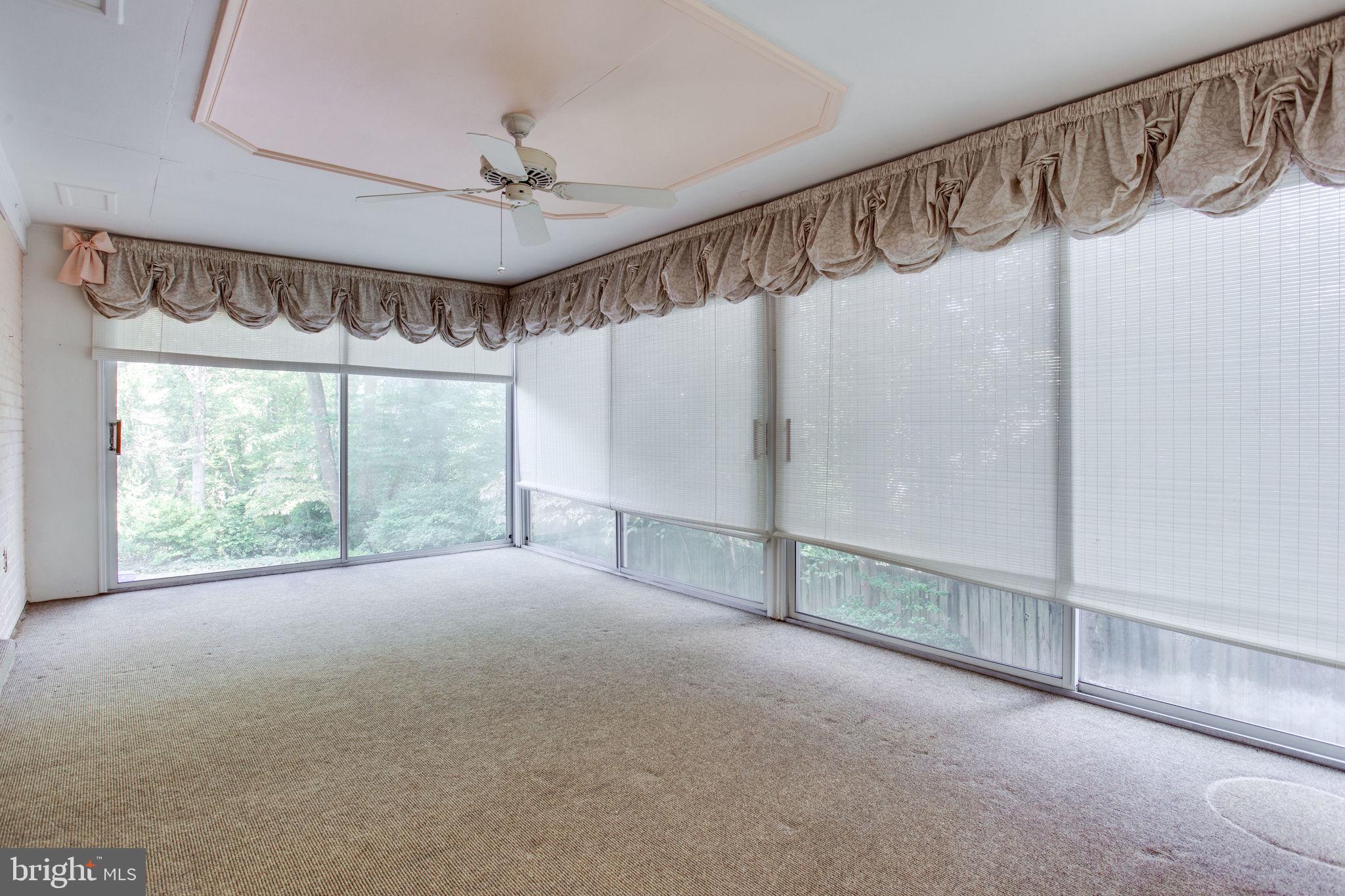 GOLF CLUB MANOR - Residential