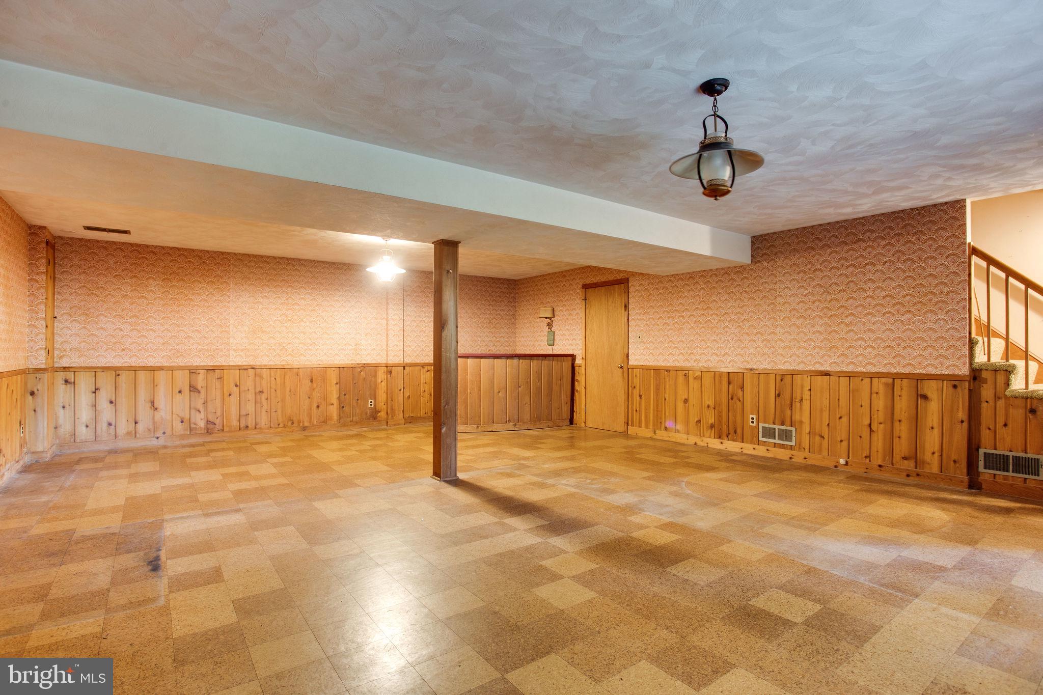 GOLF CLUB MANOR - Residential