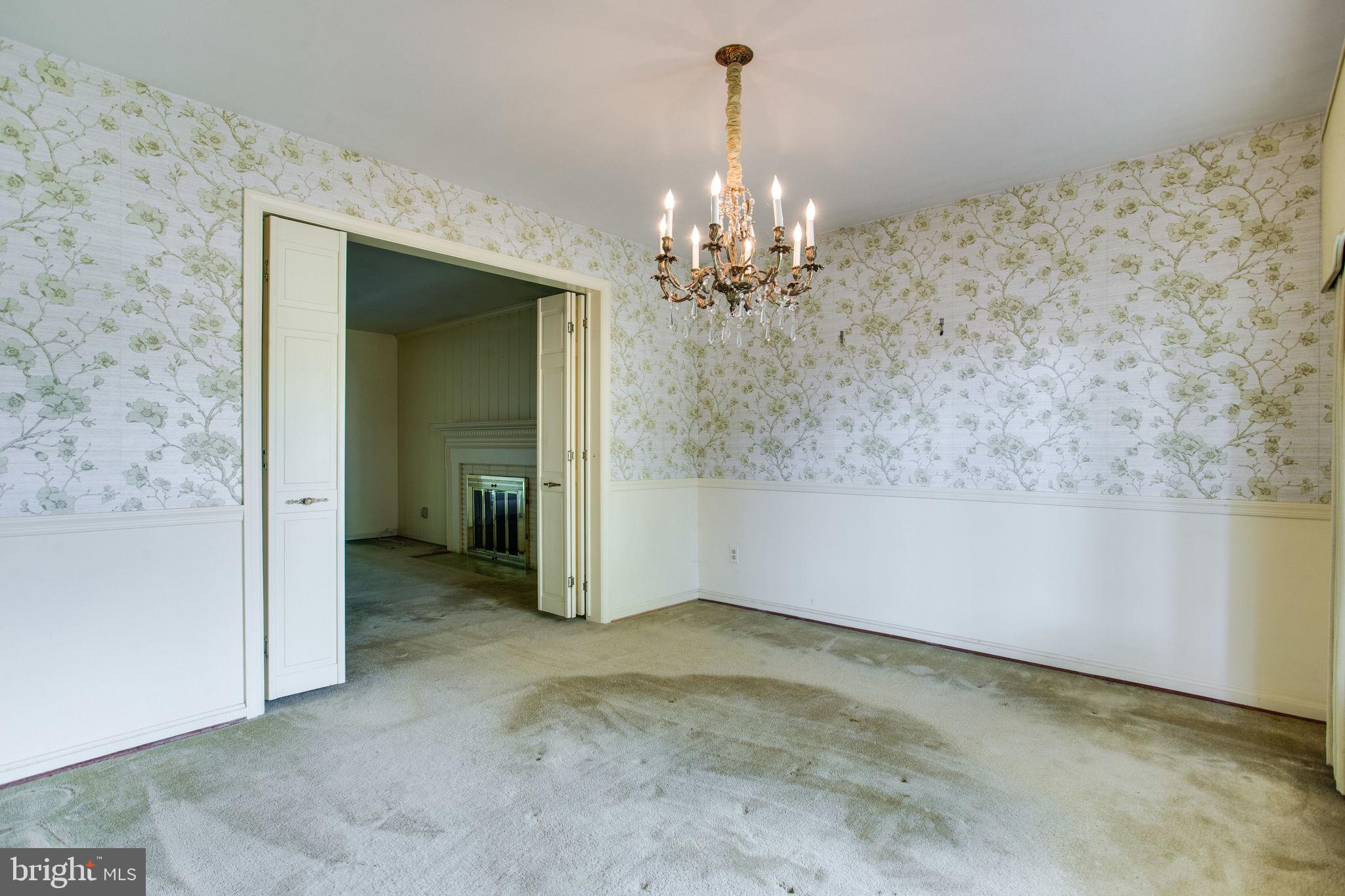 GOLF CLUB MANOR - Residential