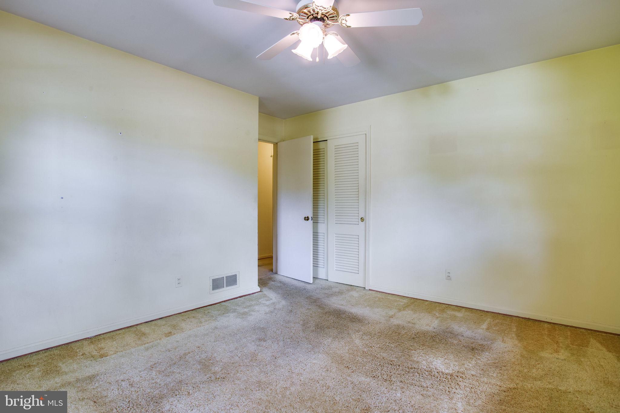 GOLF CLUB MANOR - Residential