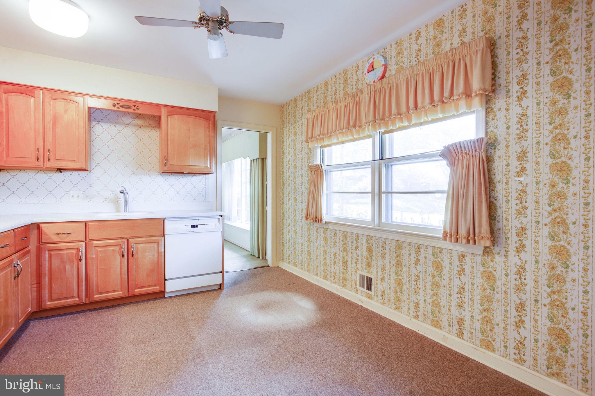 GOLF CLUB MANOR - Residential