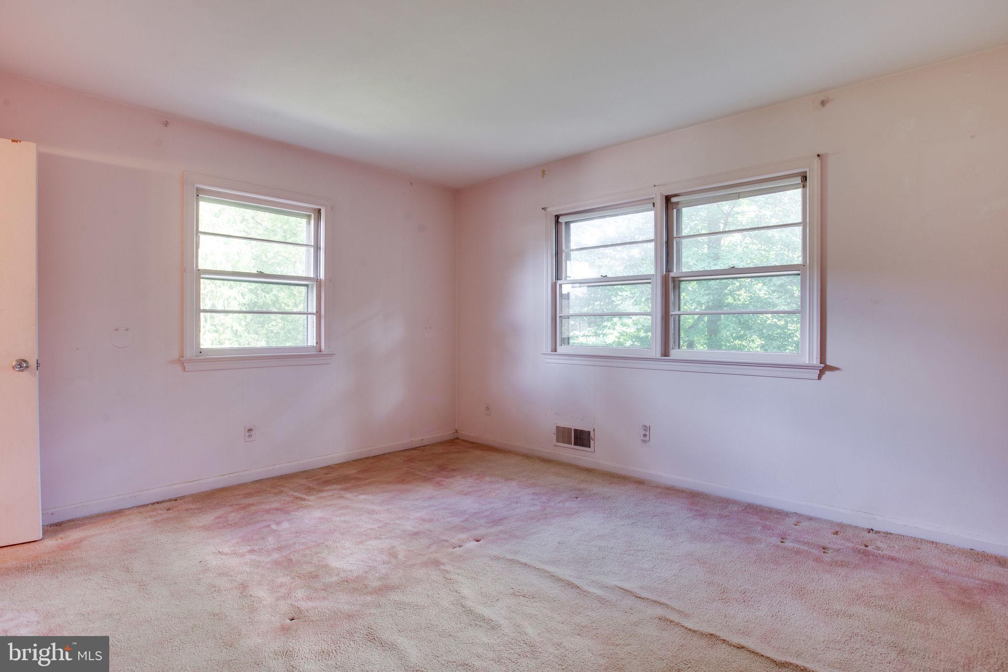 GOLF CLUB MANOR - Residential