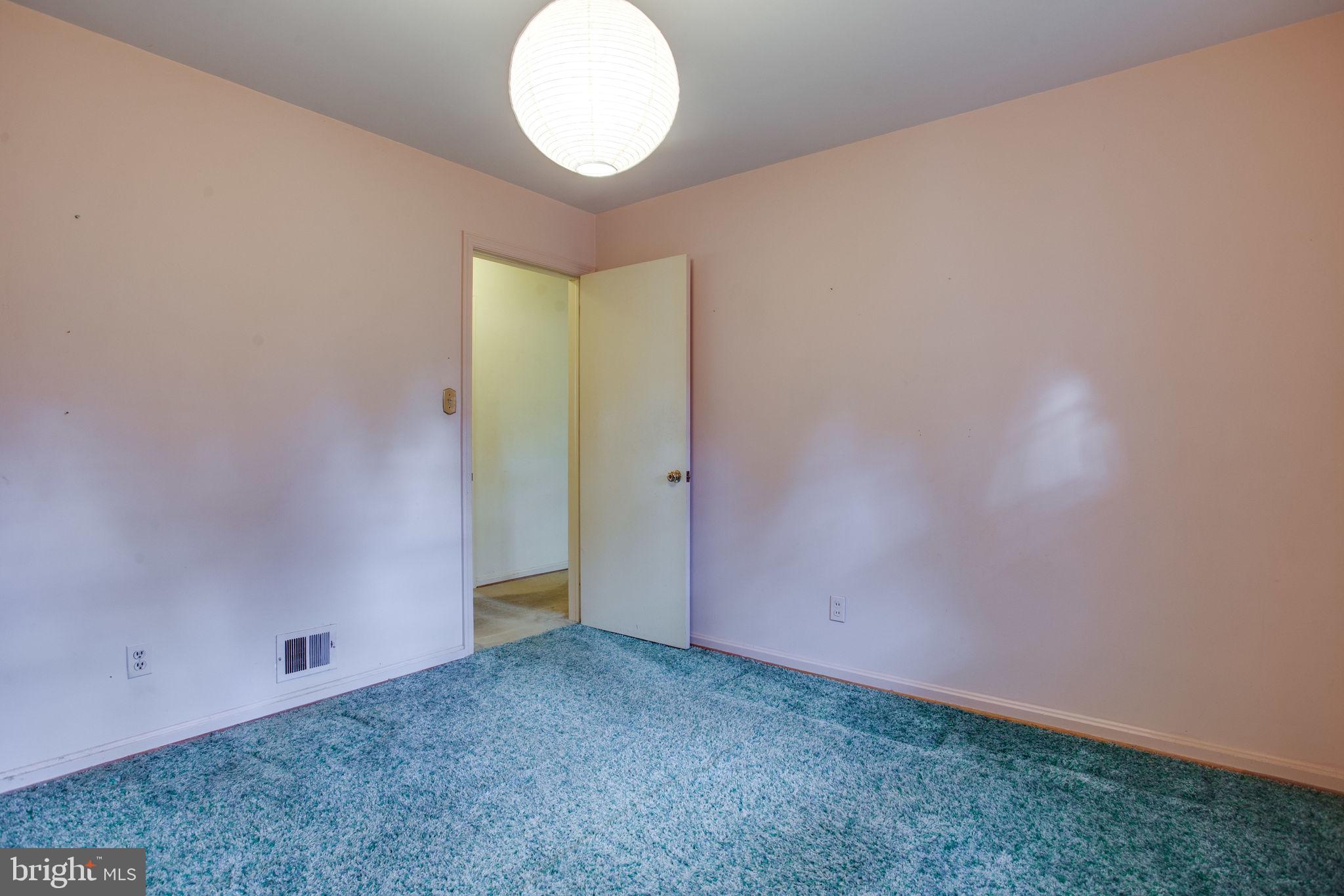 GOLF CLUB MANOR - Residential