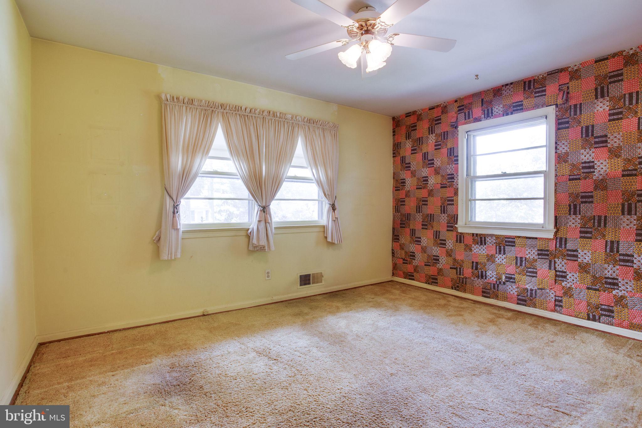 GOLF CLUB MANOR - Residential