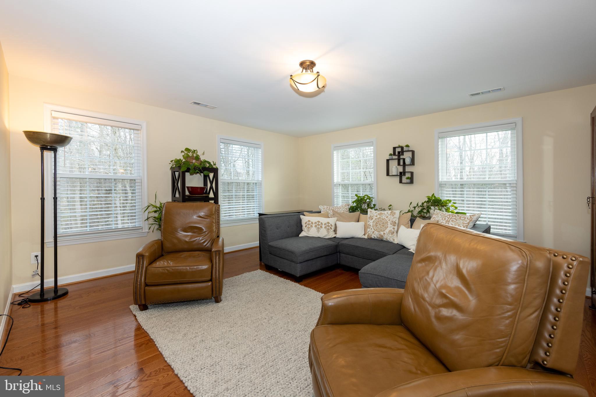 HAMPTON HUNT EST - Residential