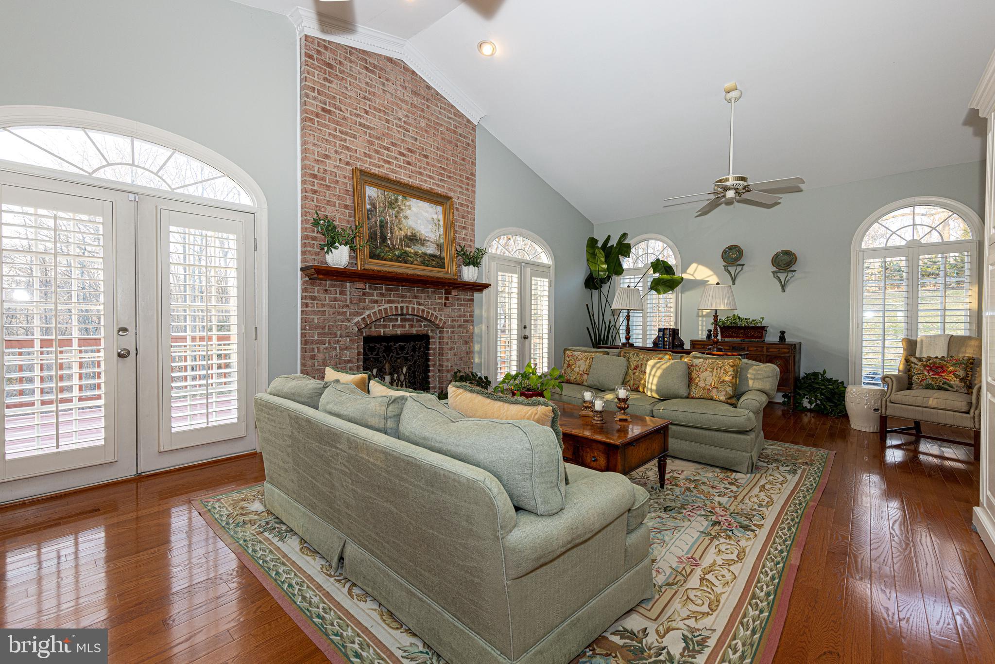 HAMPTON HUNT EST - Residential