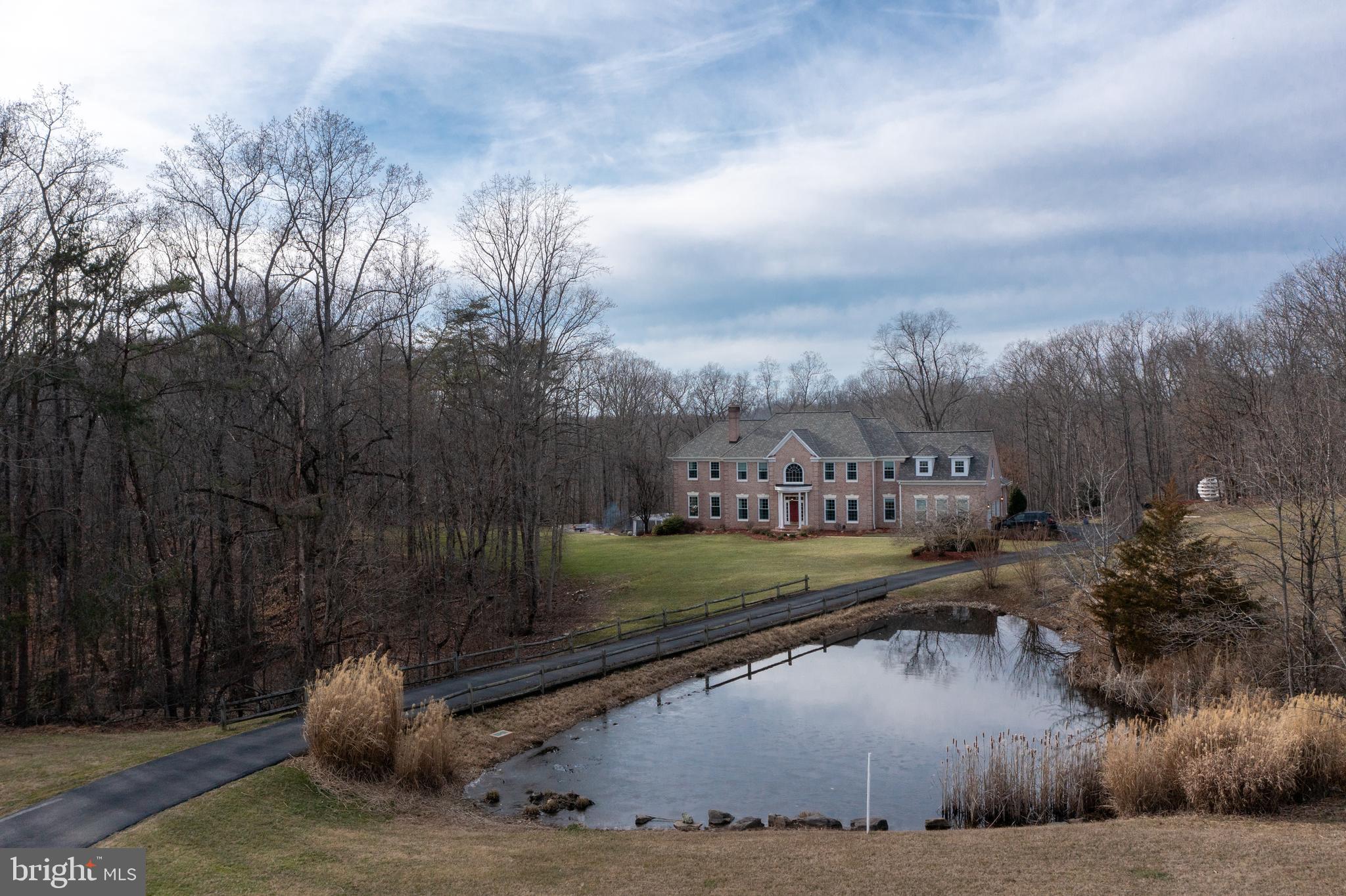 HAMPTON HUNT EST - Residential