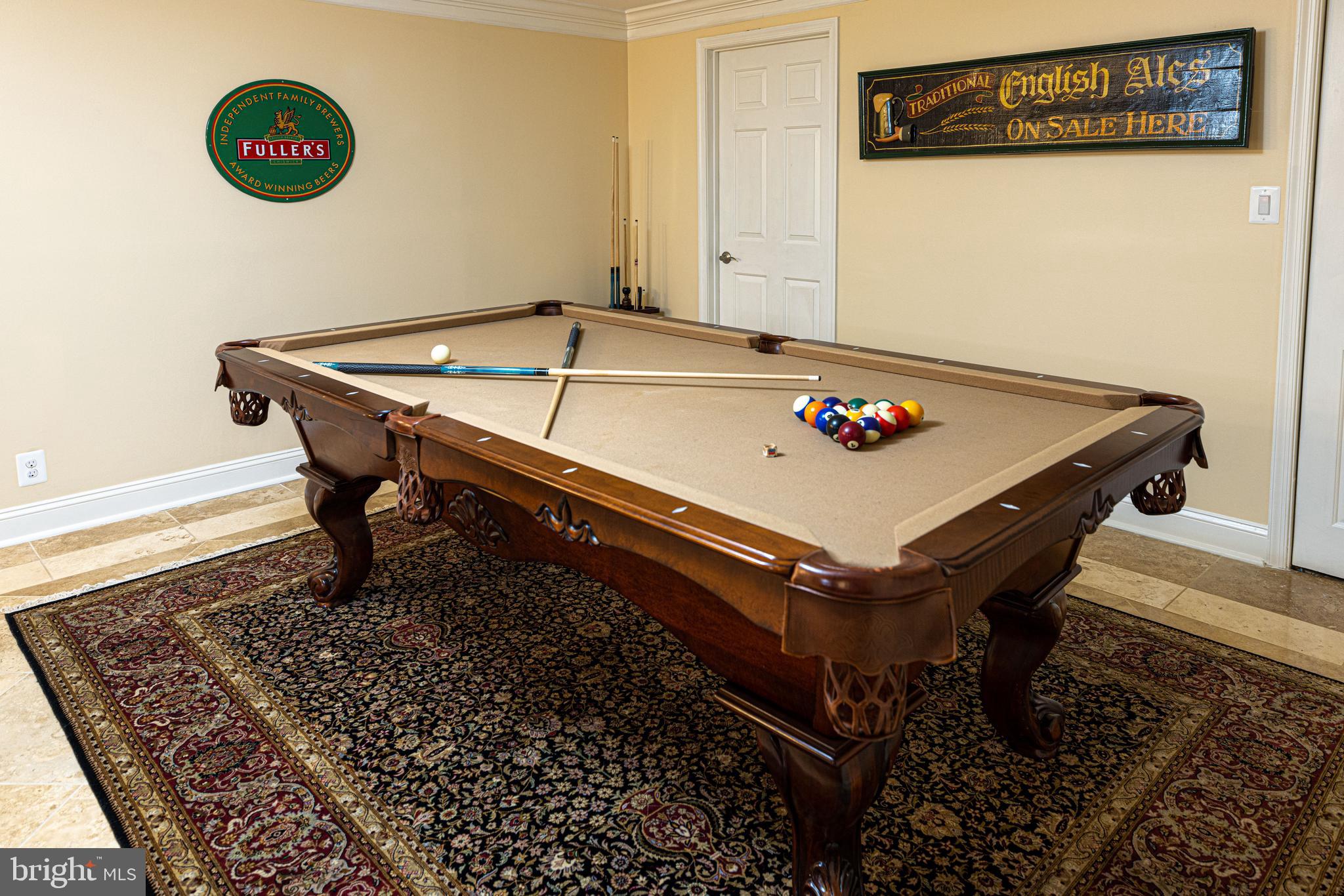 HAMPTON HUNT EST - Residential