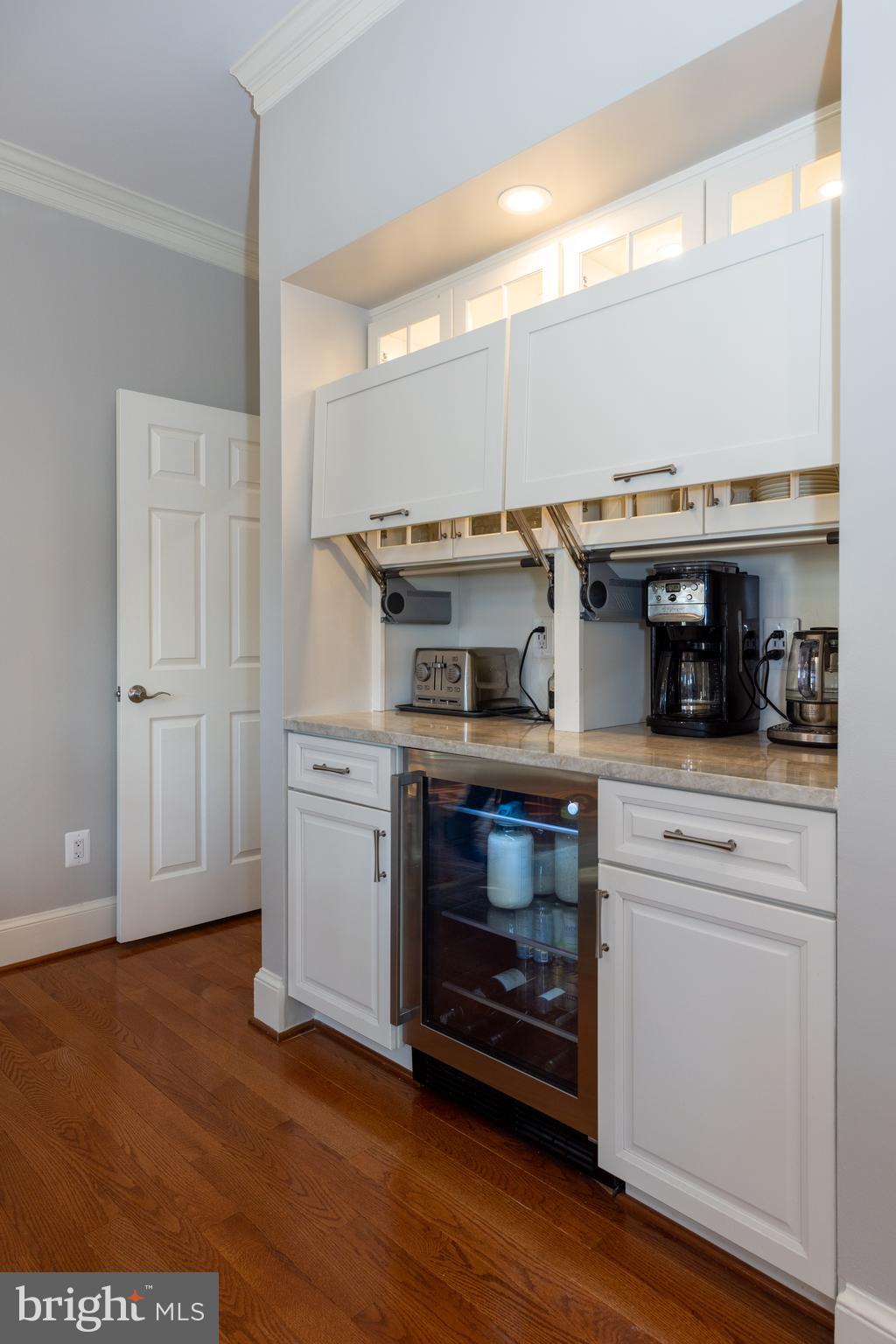 HAMPTON HUNT EST - Residential