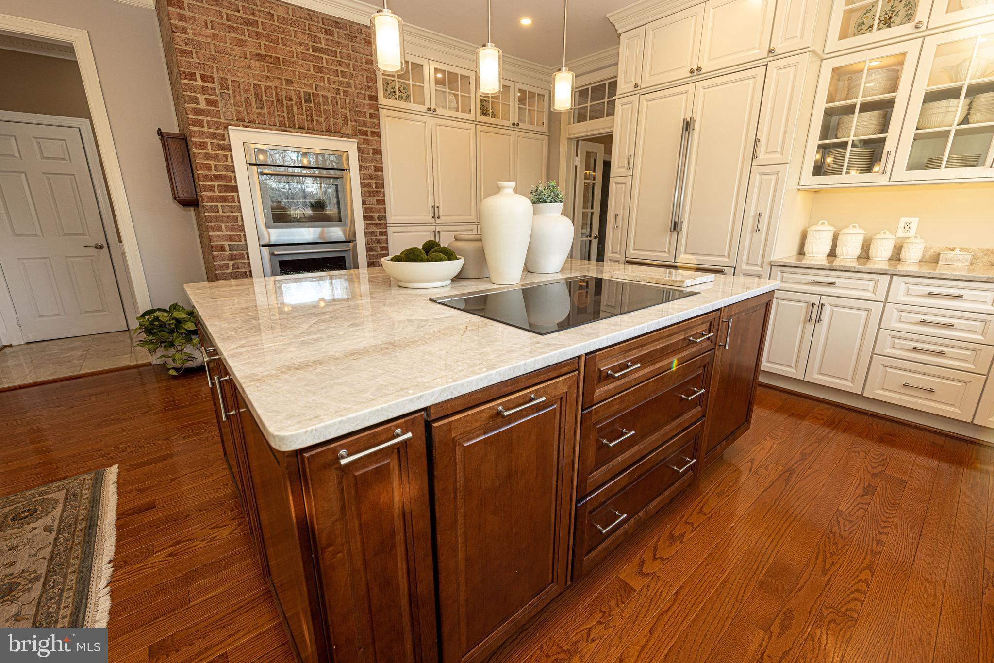 HAMPTON HUNT EST - Residential