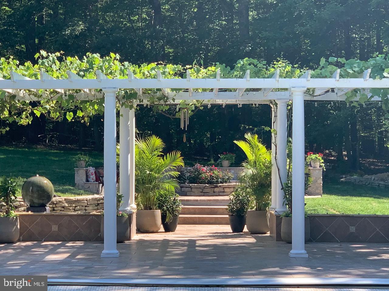 HAMPTON HUNT EST - Residential