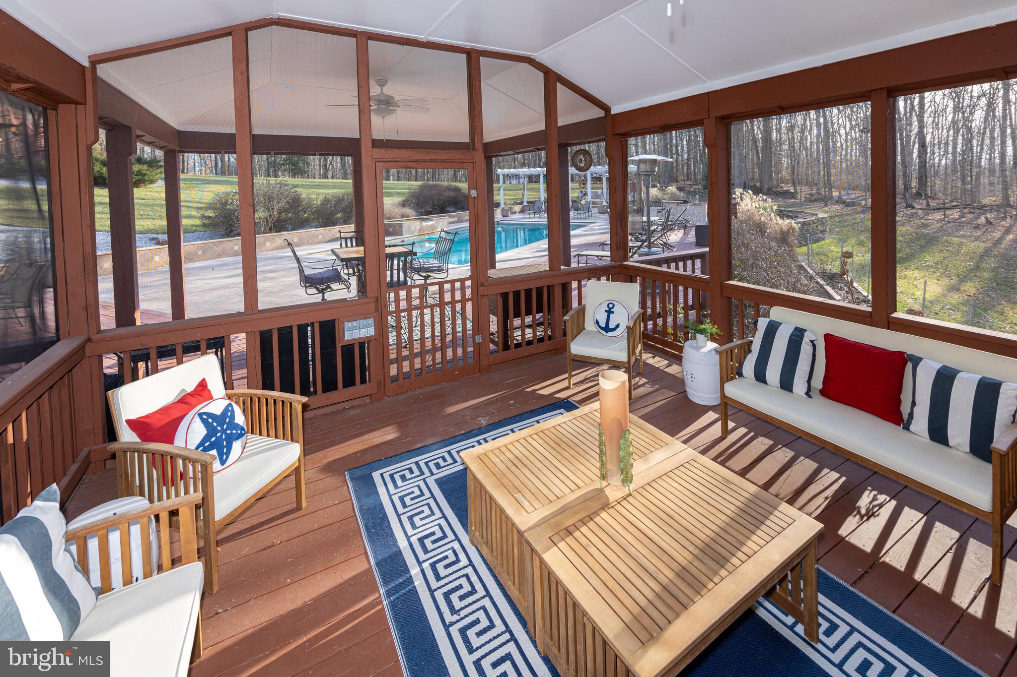 HAMPTON HUNT EST - Residential