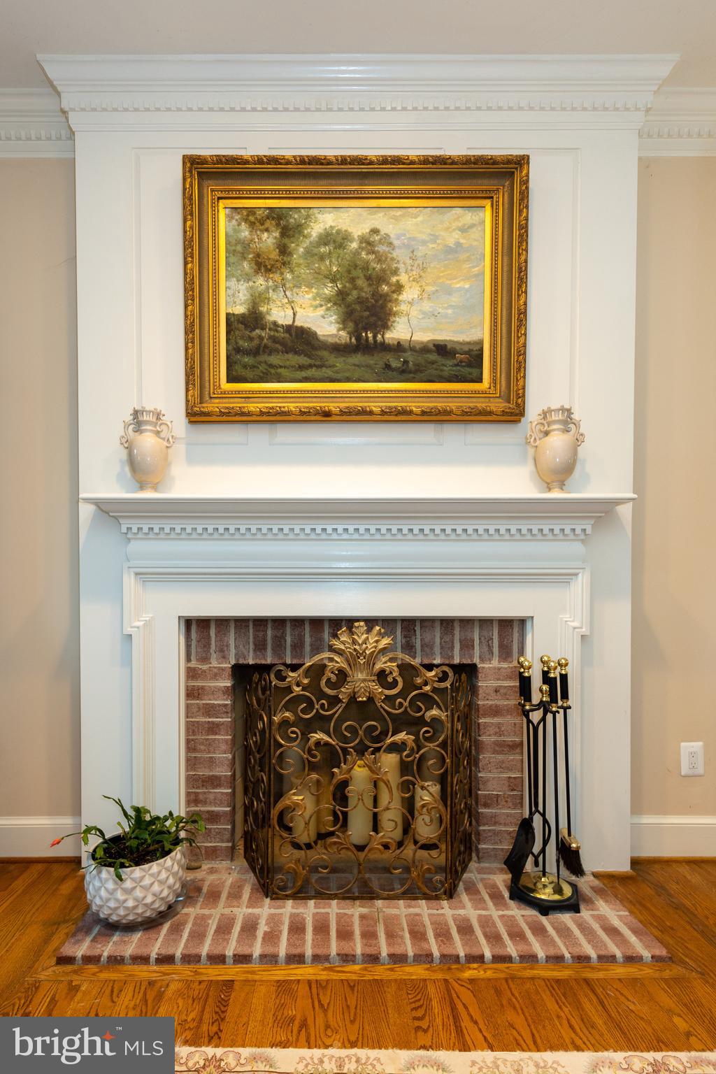 HAMPTON HUNT EST - Residential