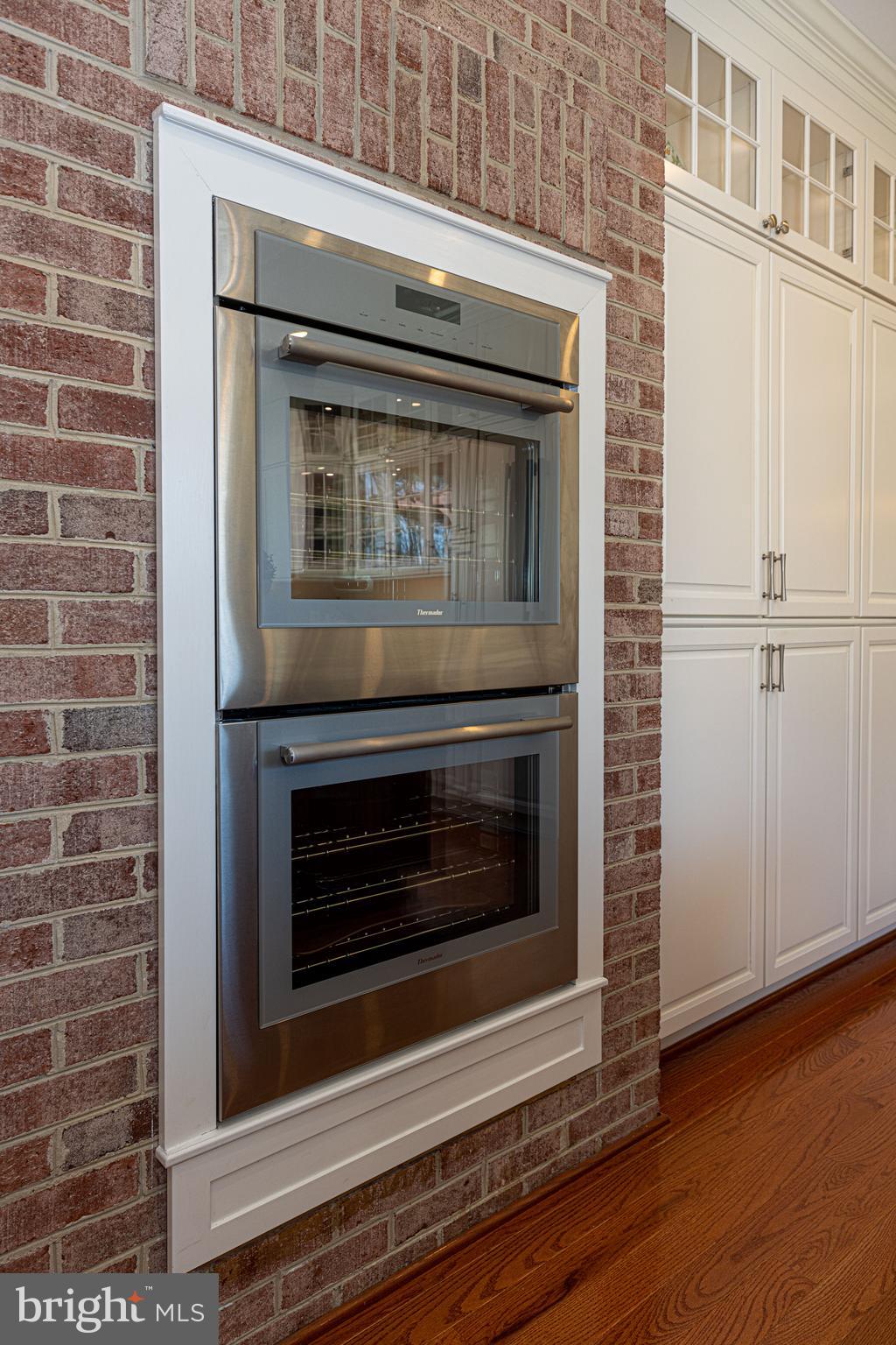 HAMPTON HUNT EST - Residential