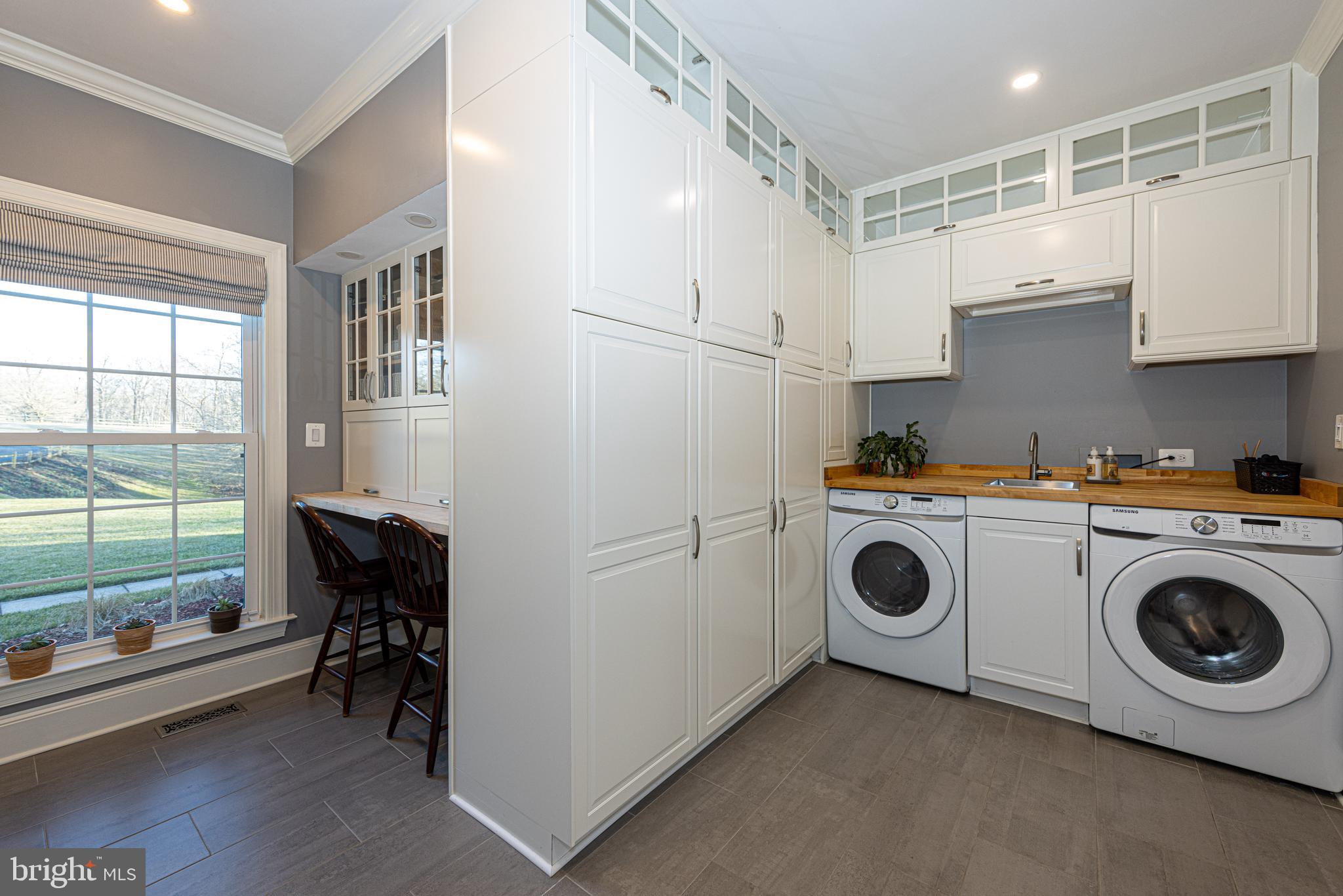 HAMPTON HUNT EST - Residential