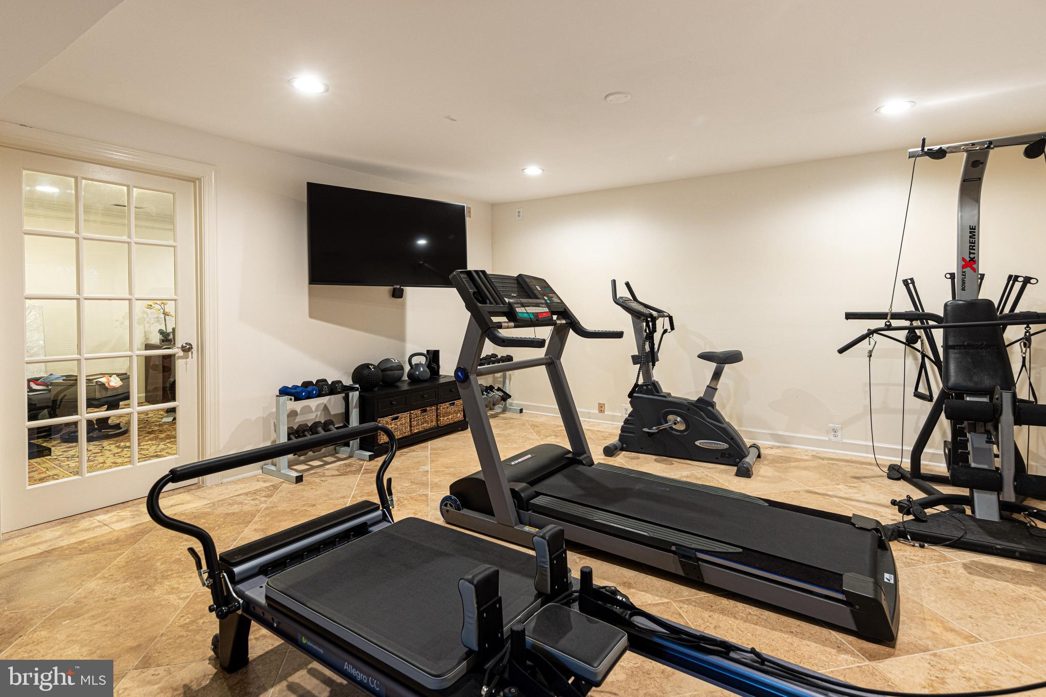 HAMPTON HUNT EST - Residential