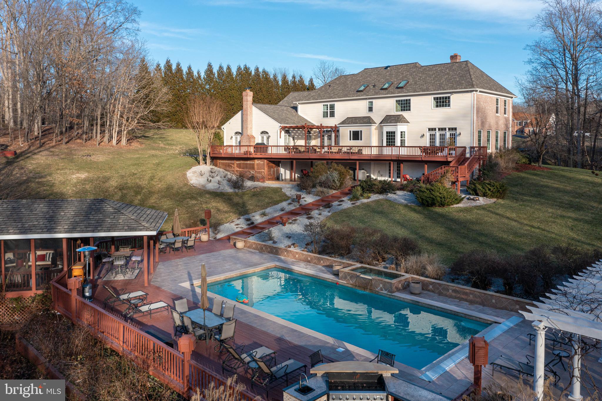 HAMPTON HUNT EST - Residential