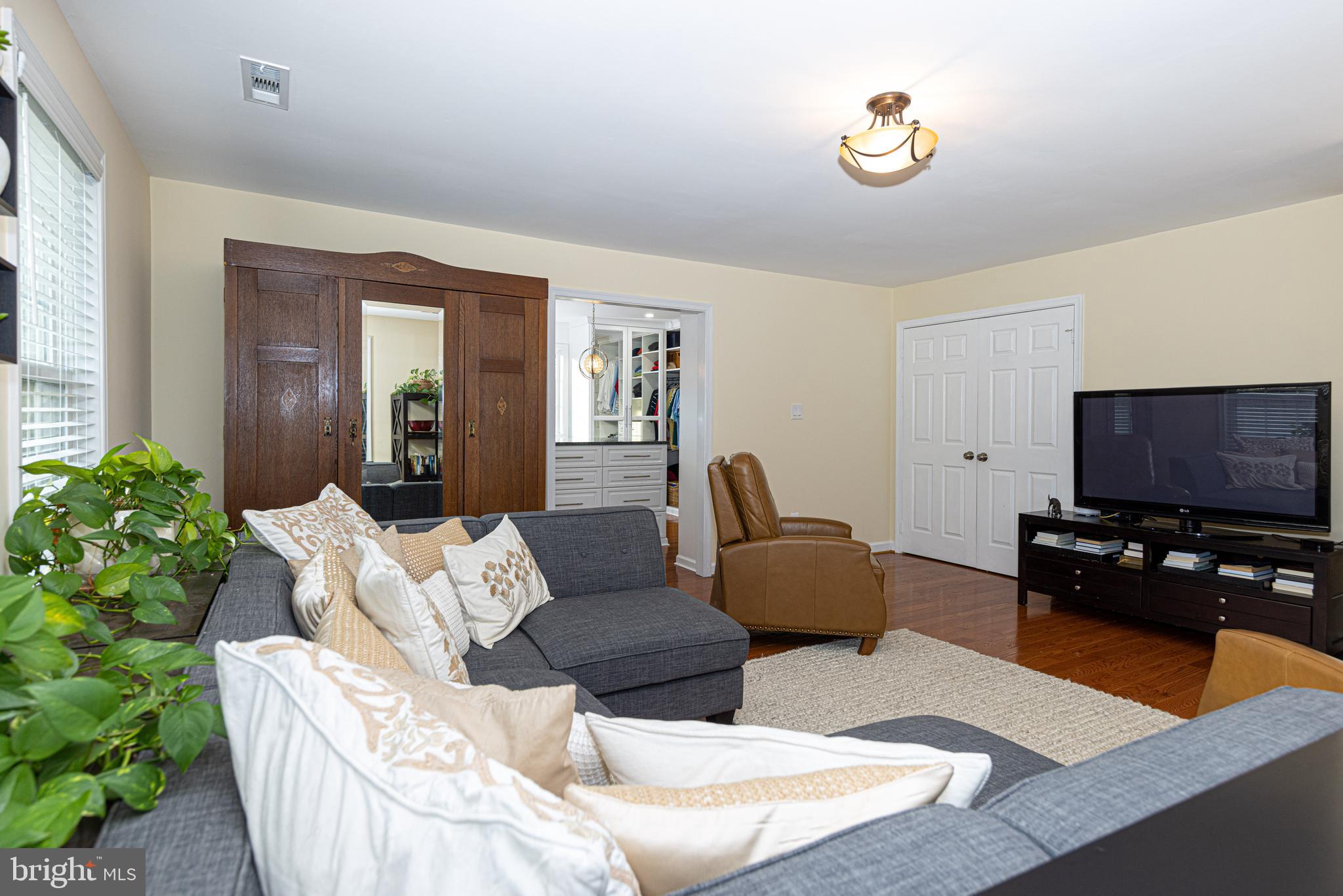 HAMPTON HUNT EST - Residential