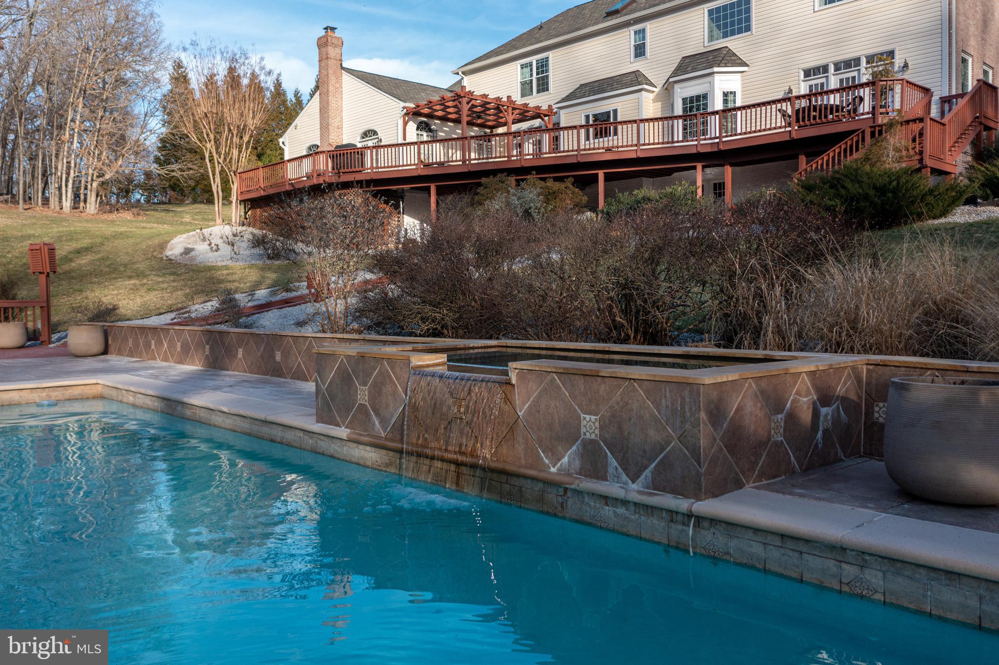 HAMPTON HUNT EST - Residential