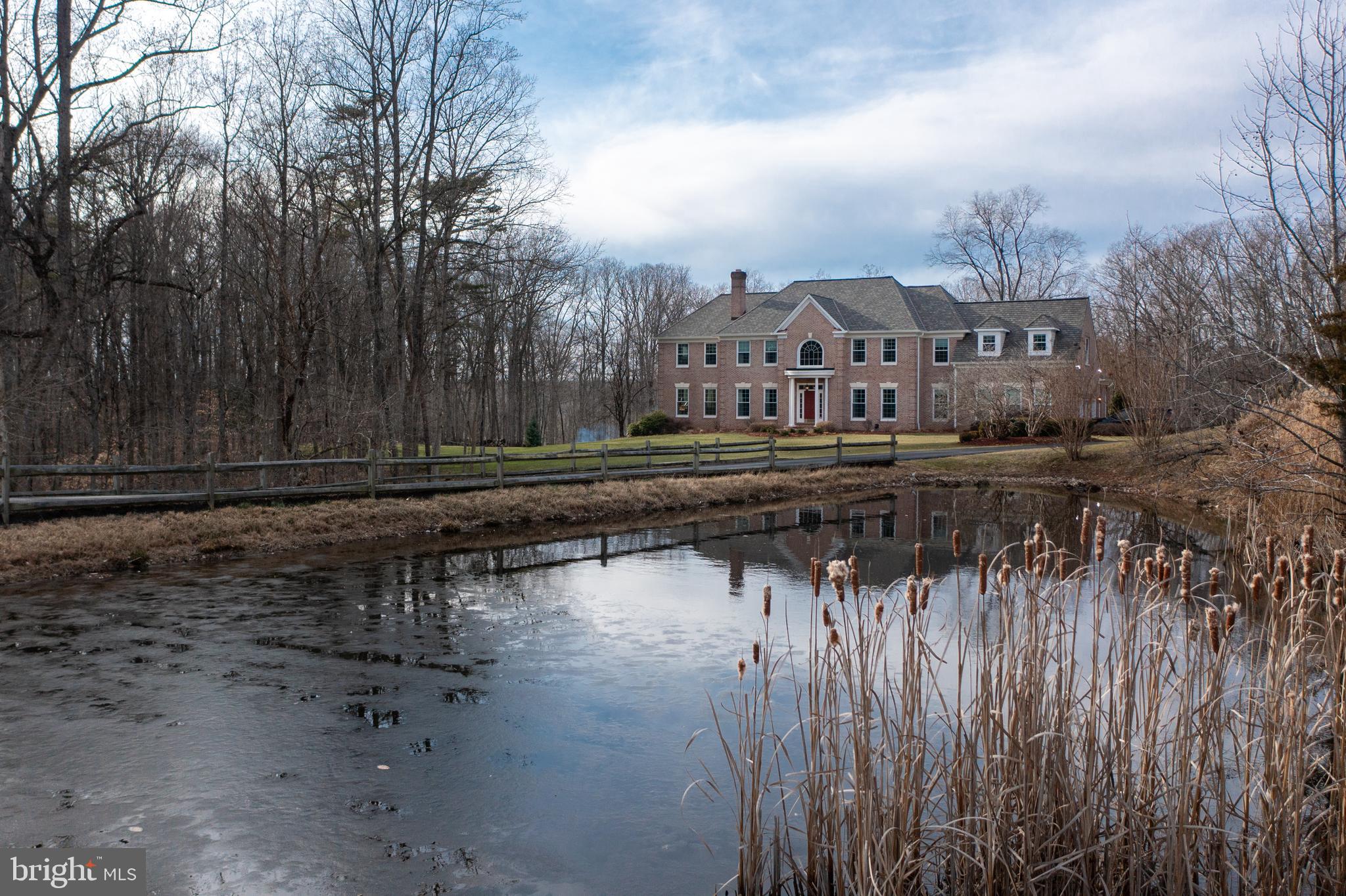 HAMPTON HUNT EST - Residential