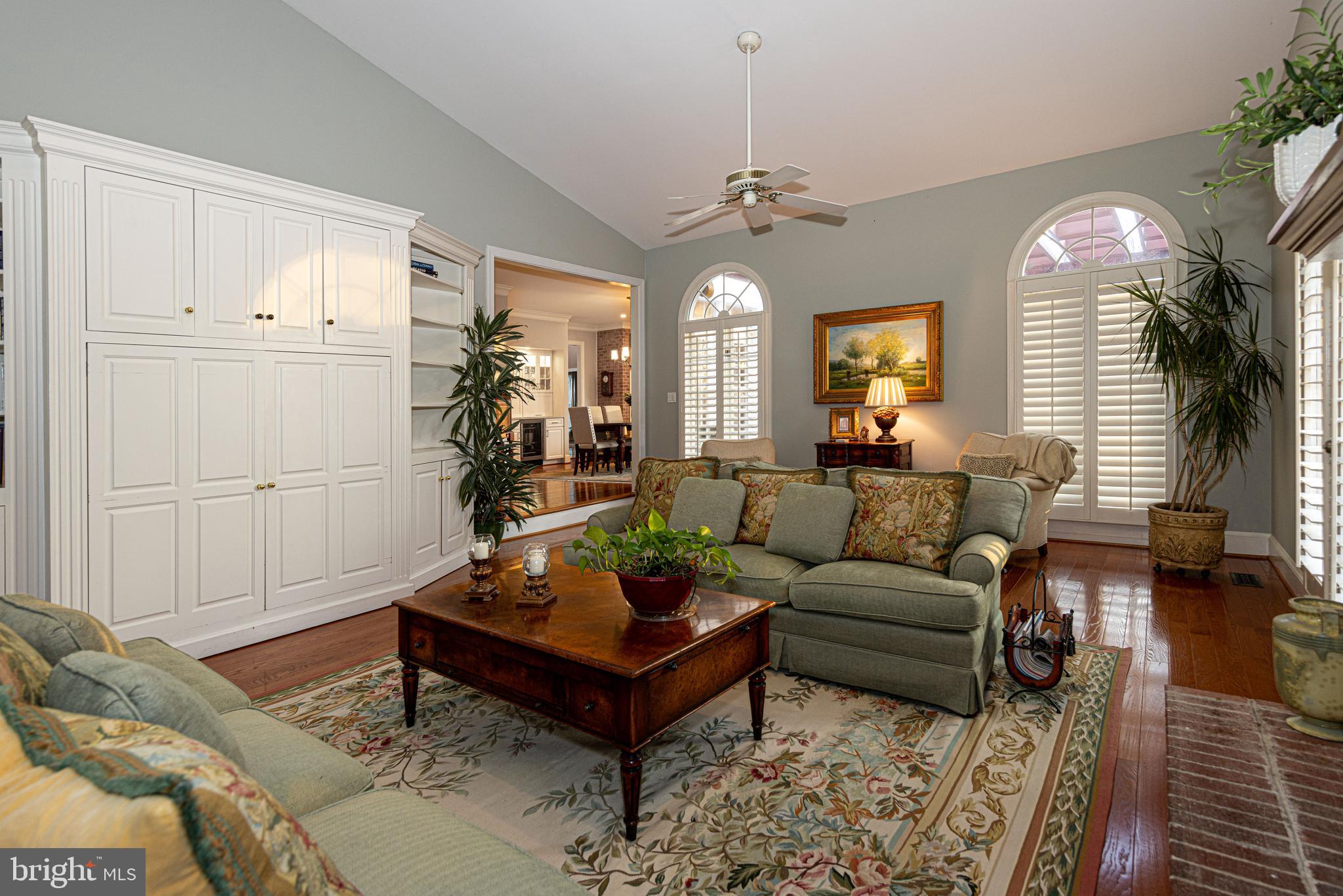 HAMPTON HUNT EST - Residential