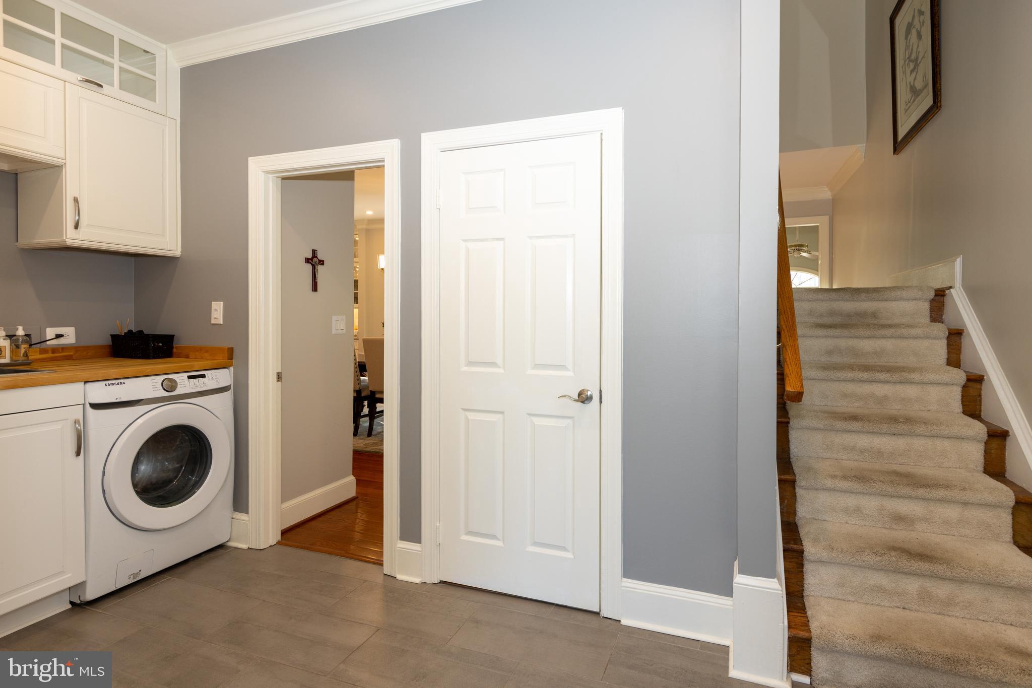 HAMPTON HUNT EST - Residential