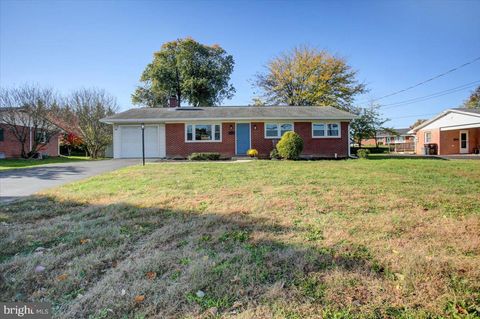 90 W WALTER AVE. GREENCASTLE PA 17225