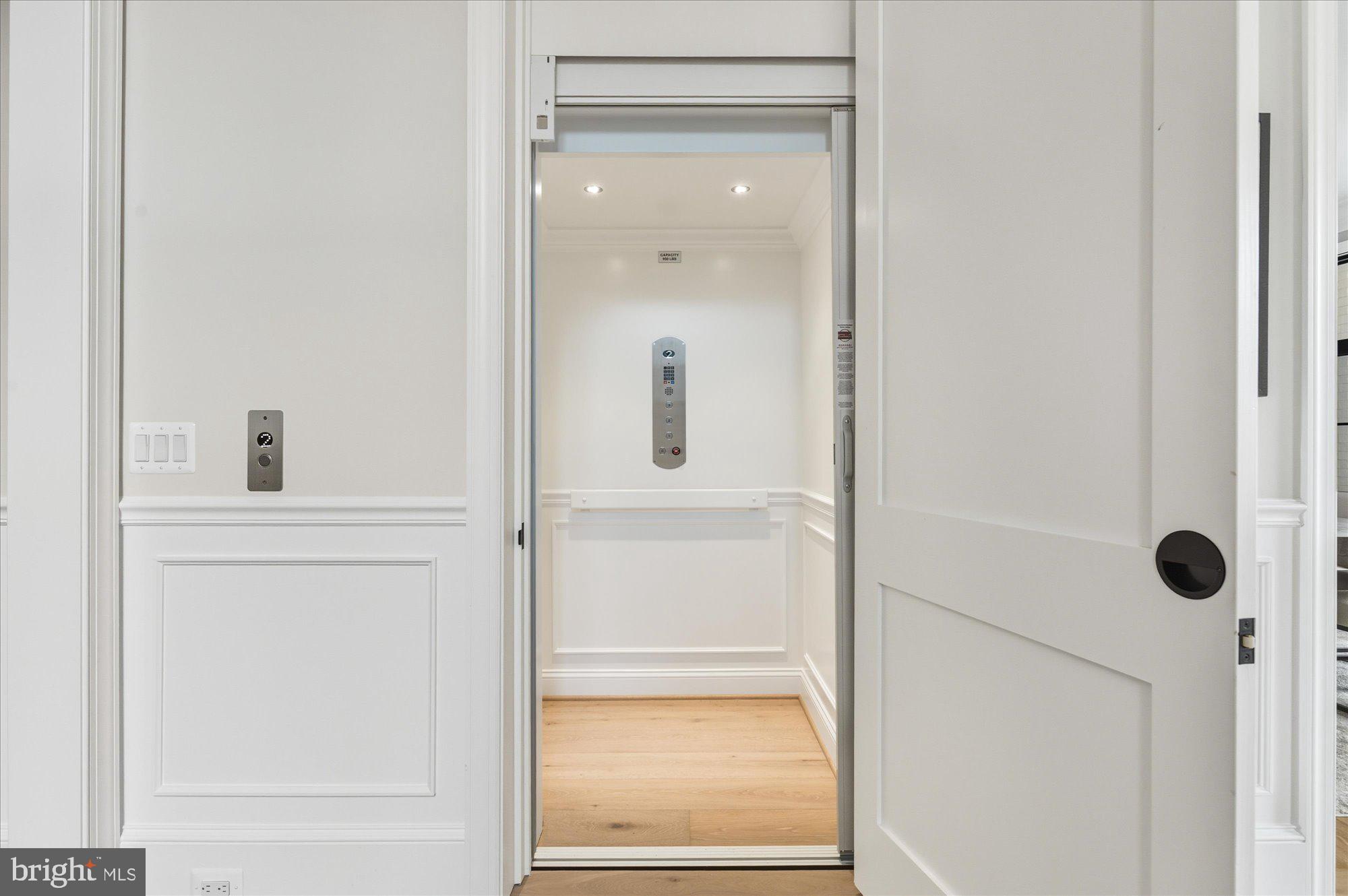 CHESTERBROOK WOODS - Residential