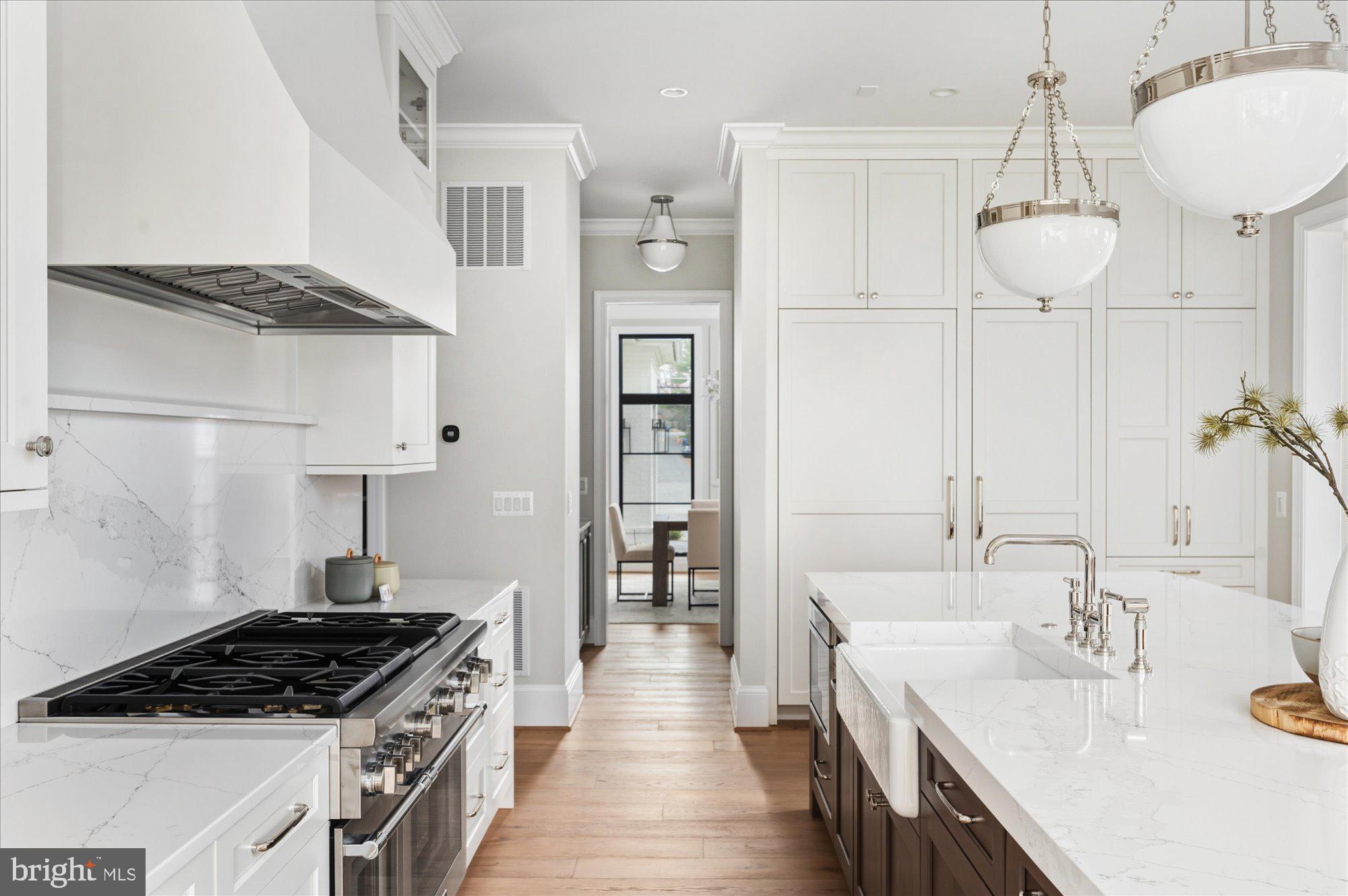 CHESTERBROOK WOODS - Residential