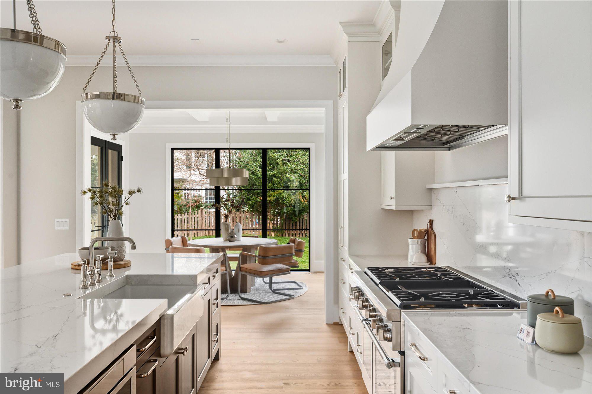 CHESTERBROOK WOODS - Residential