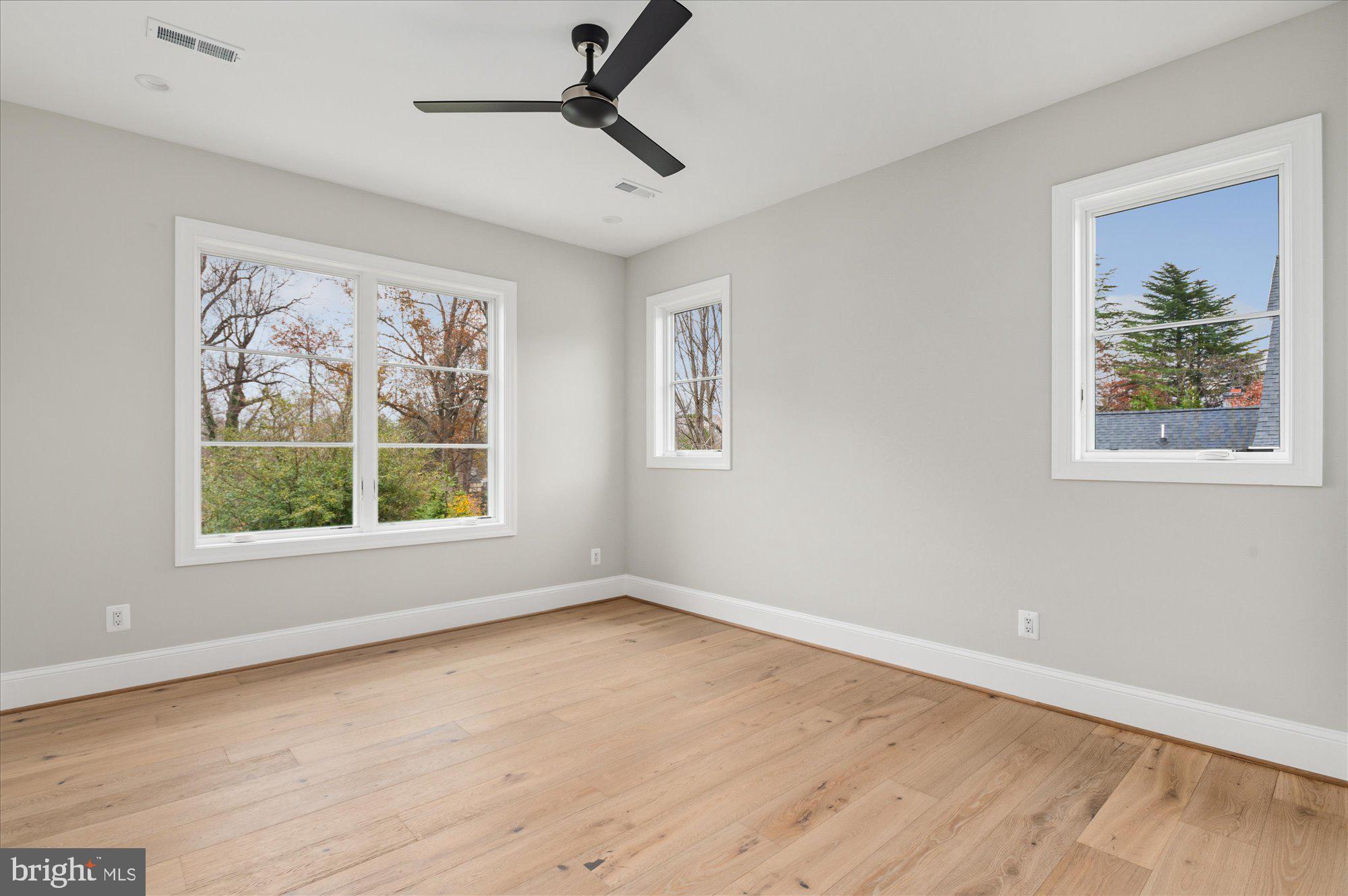 CHESTERBROOK WOODS - Residential