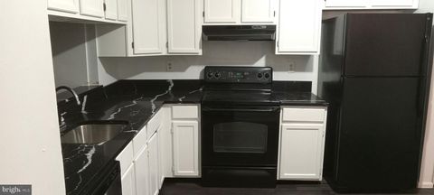 Townhouse For Sale - 11409 Berland Place<br/> GERMANTOWN, MD 20876