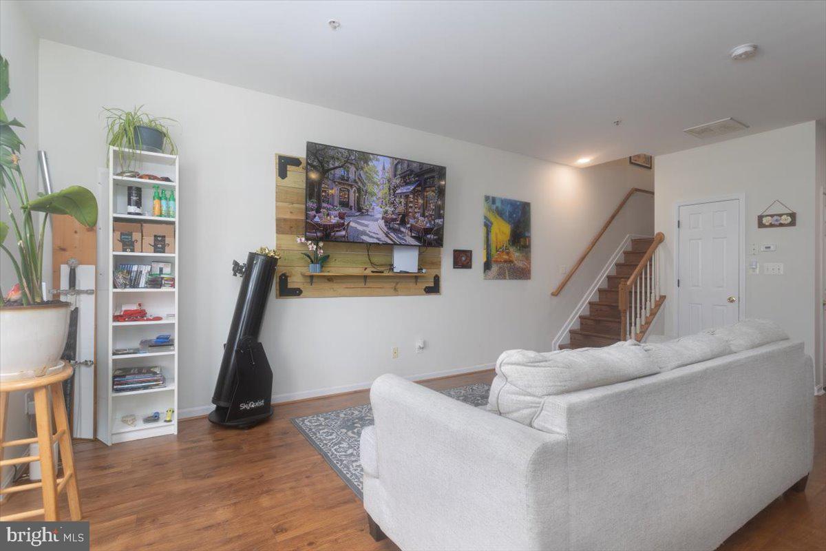 MALLARD LANDING - Residential