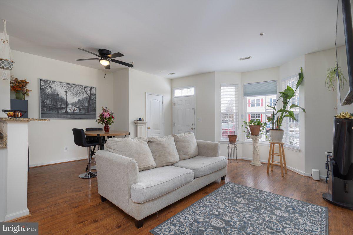 MALLARD LANDING - Residential