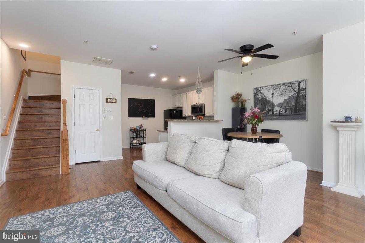 MALLARD LANDING - Residential