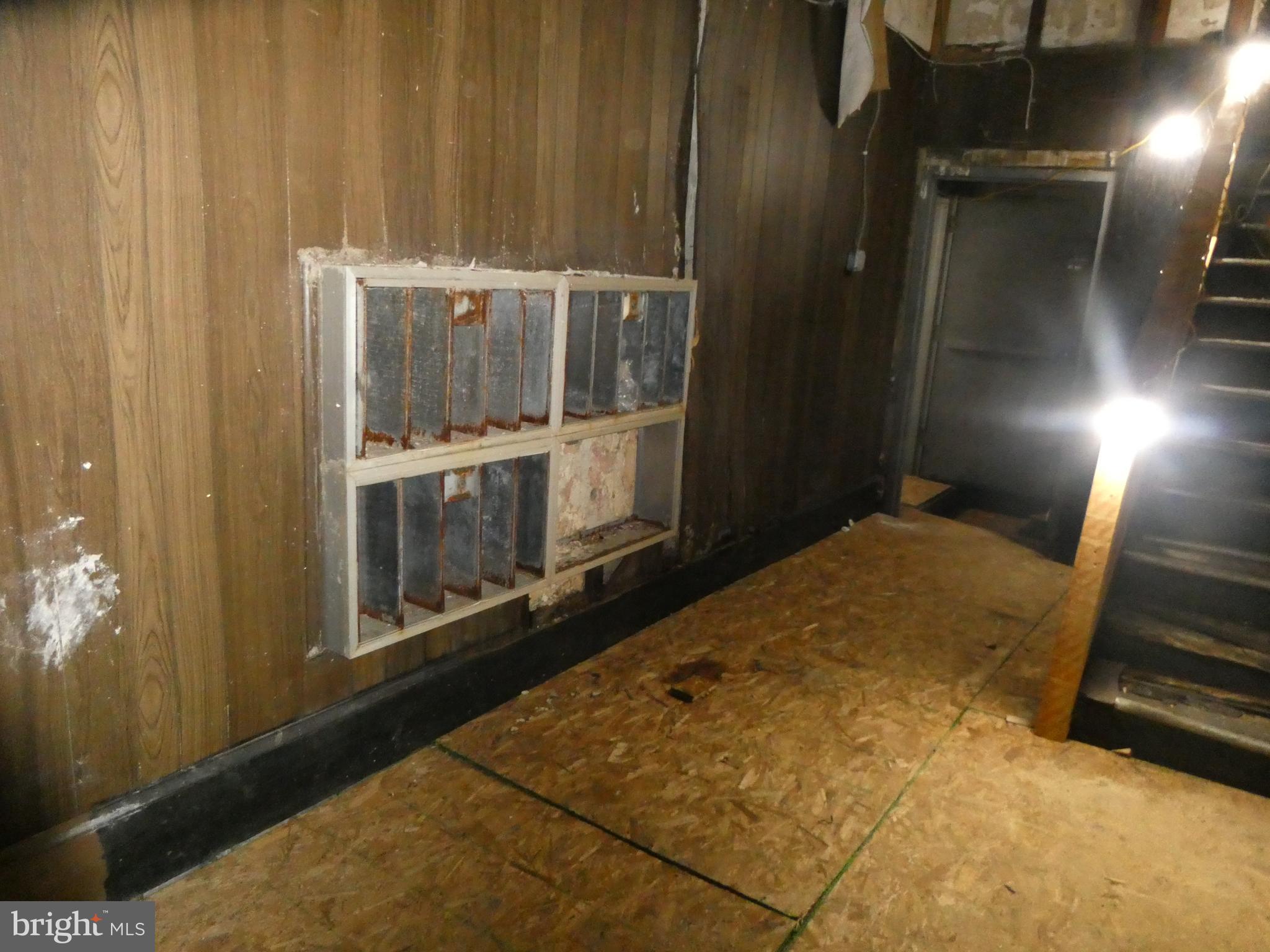 NICETOWN-TIOGA - Commercial Sale