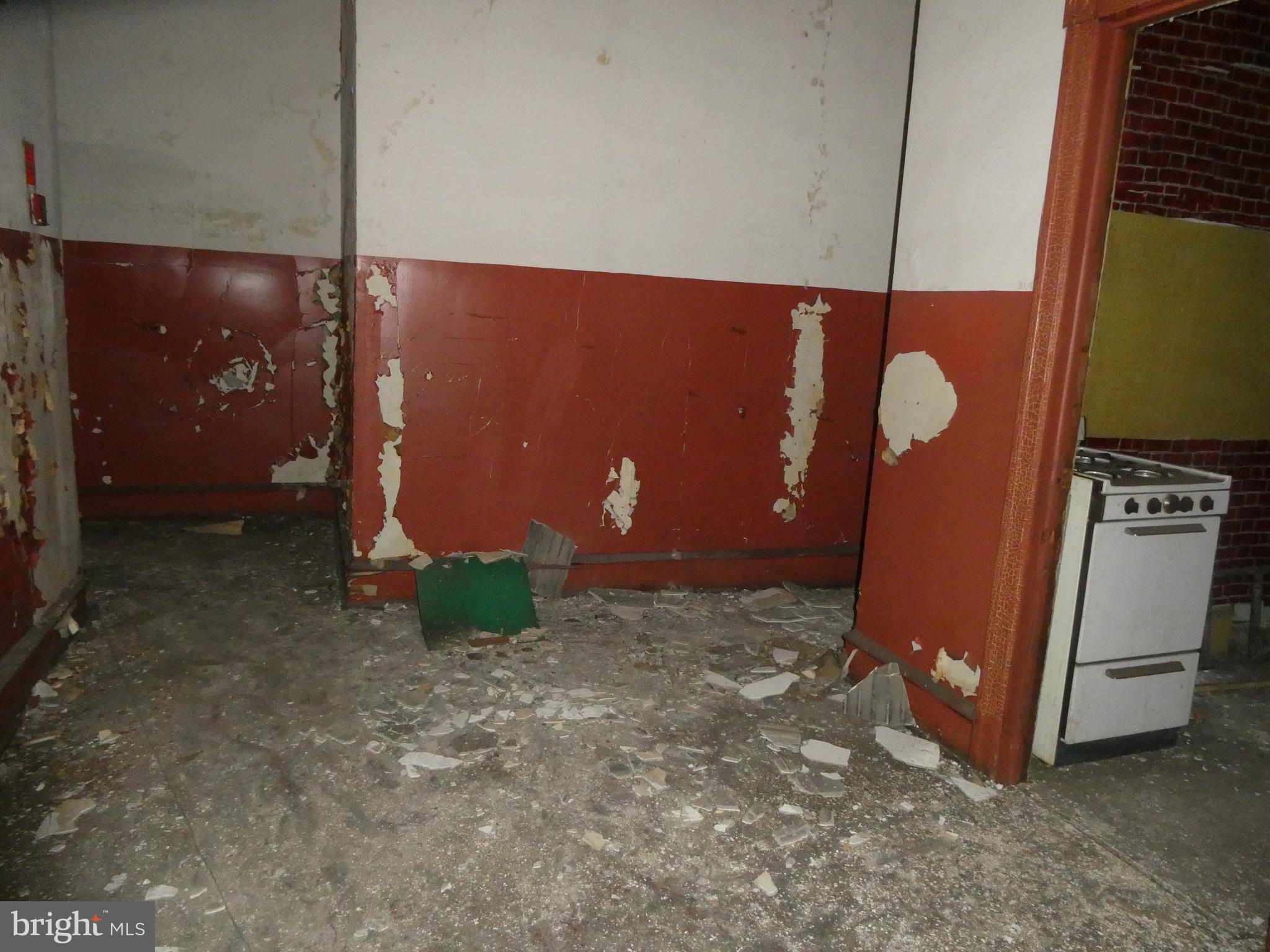 NICETOWN-TIOGA - Commercial Sale