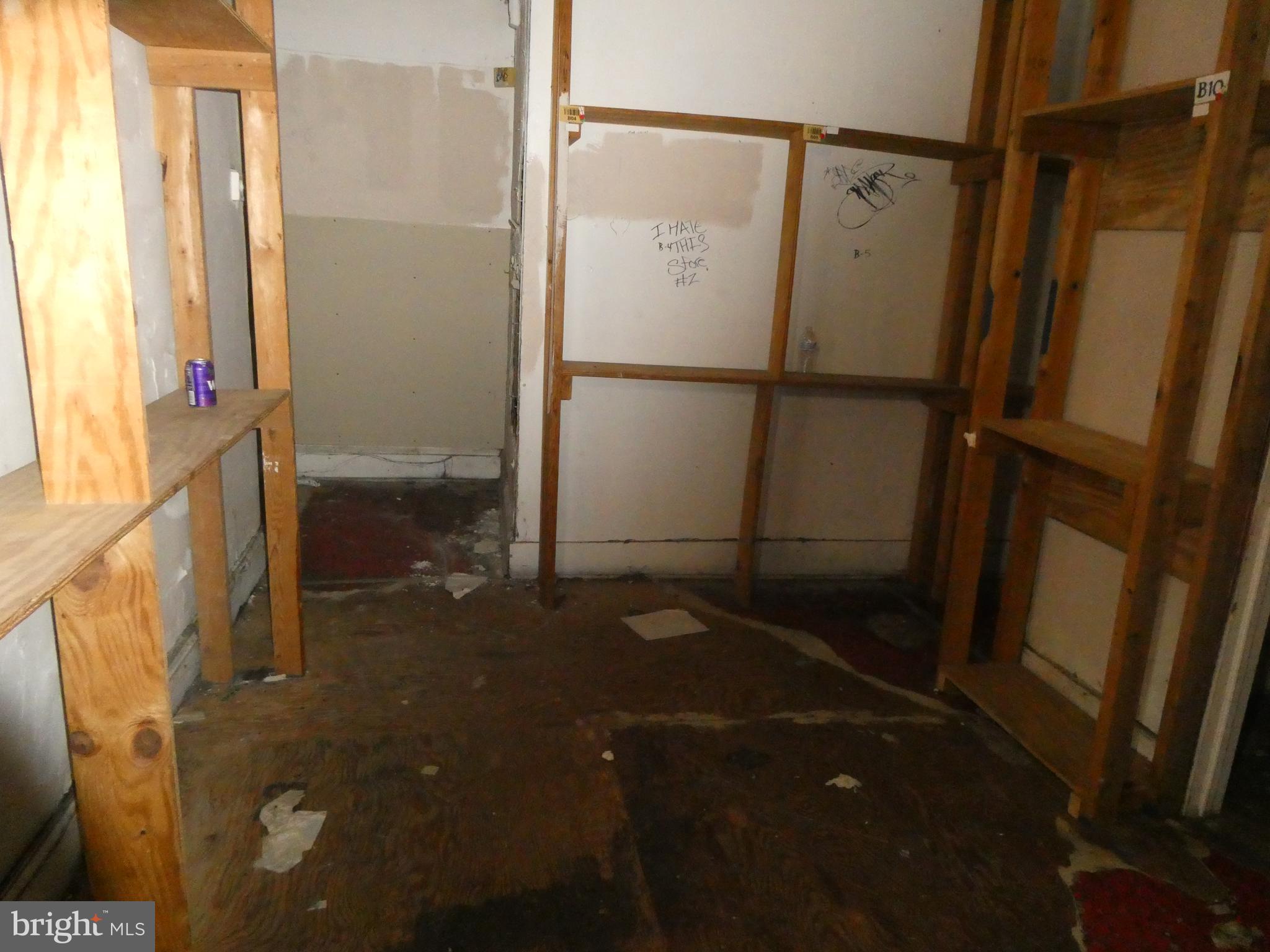 NICETOWN-TIOGA - Commercial Sale