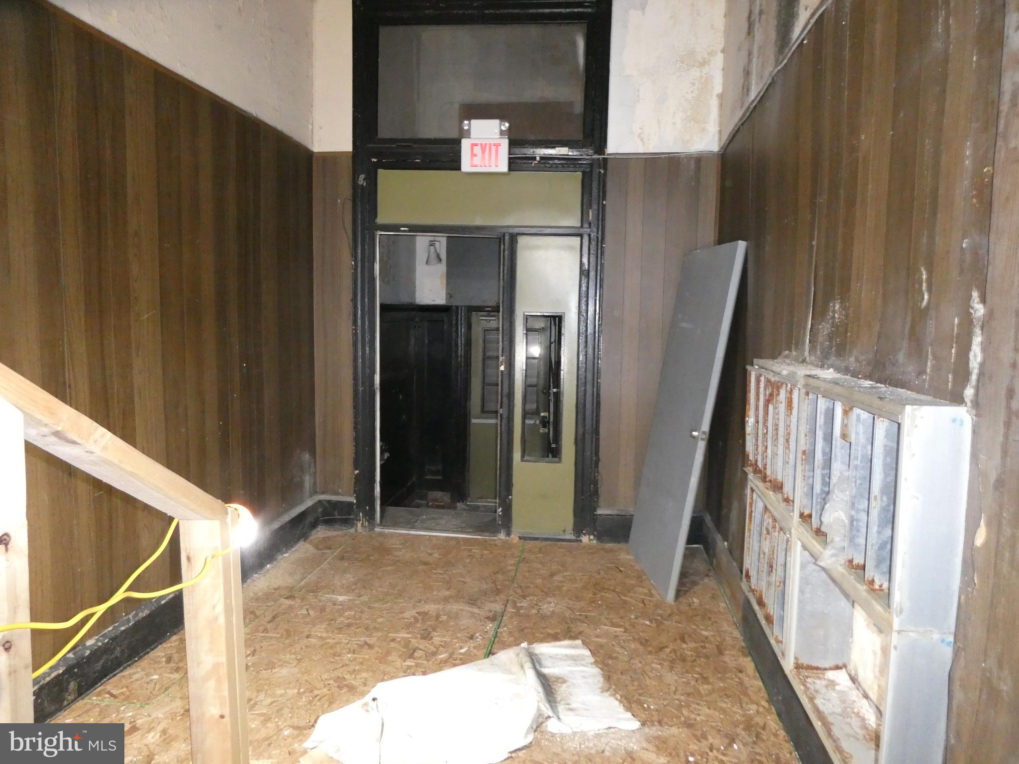 NICETOWN-TIOGA - Commercial Sale
