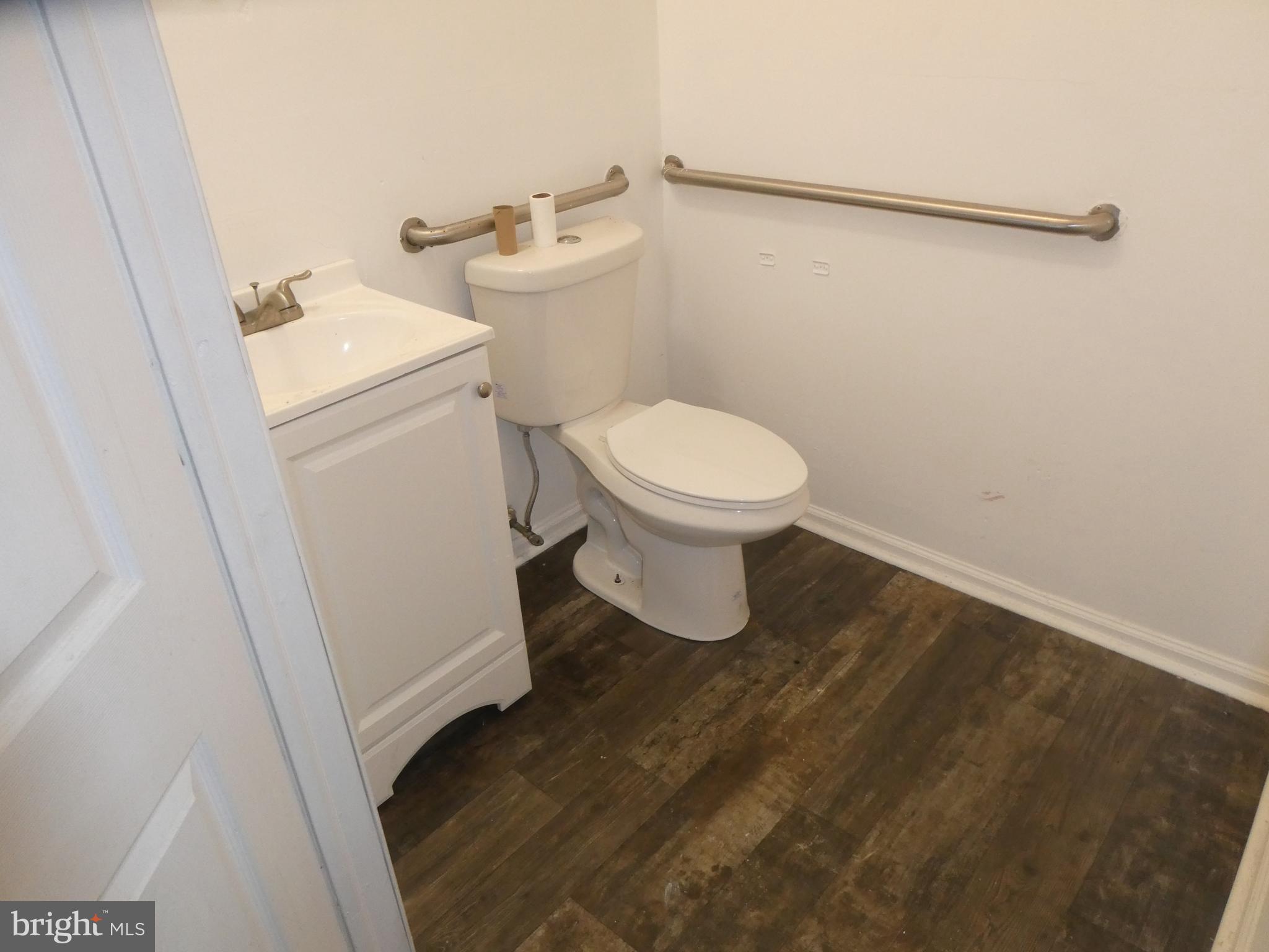 NICETOWN-TIOGA - Commercial Sale