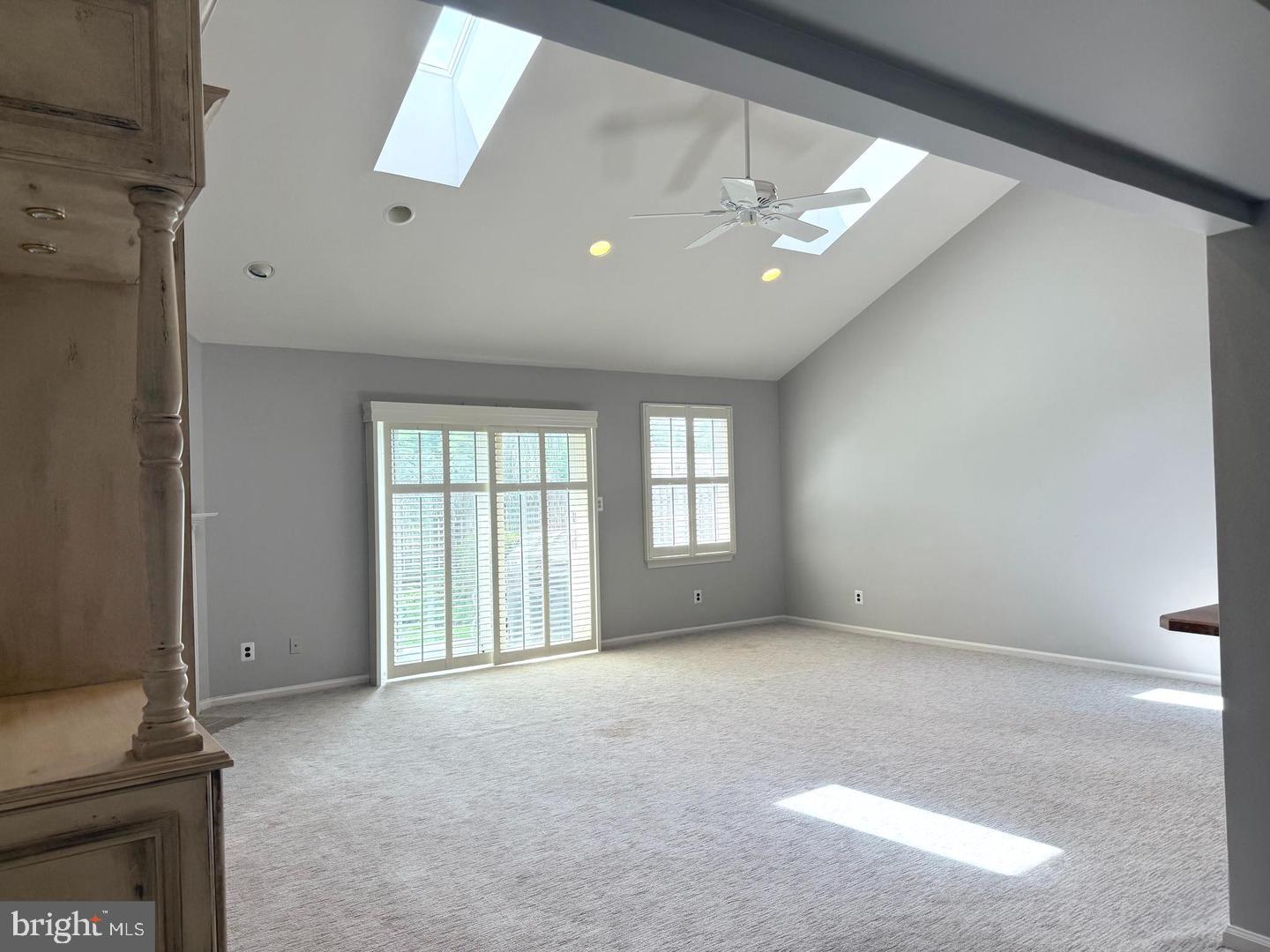 208 HAZELWOOD LANE