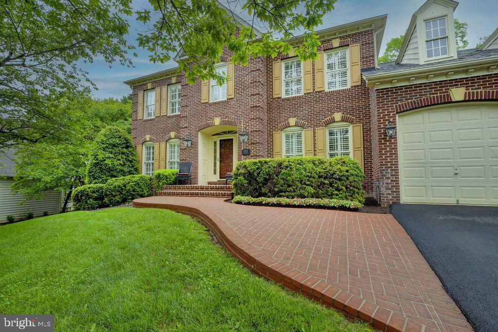 RIVER CREEK - Residential