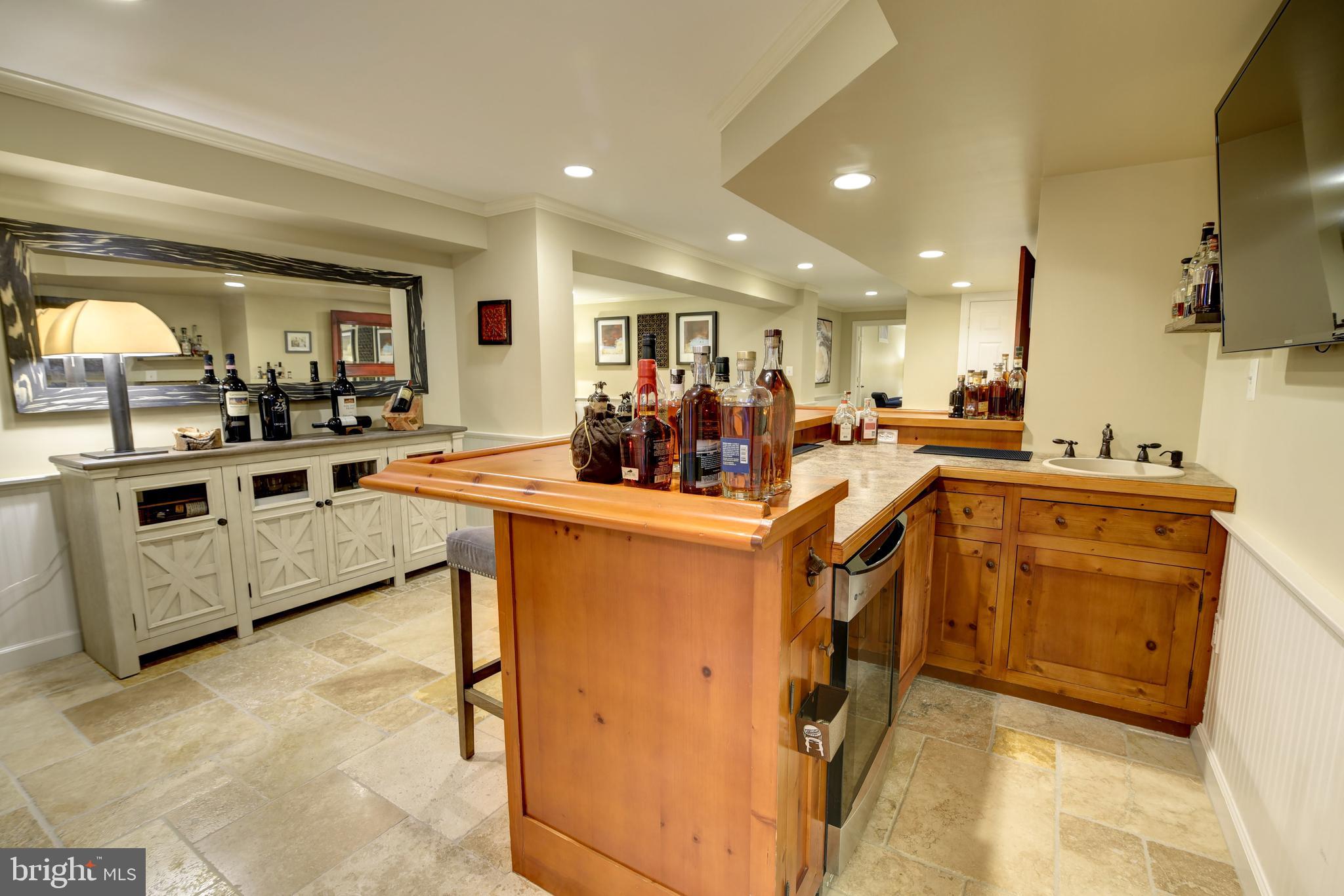 RIVER CREEK - Residential