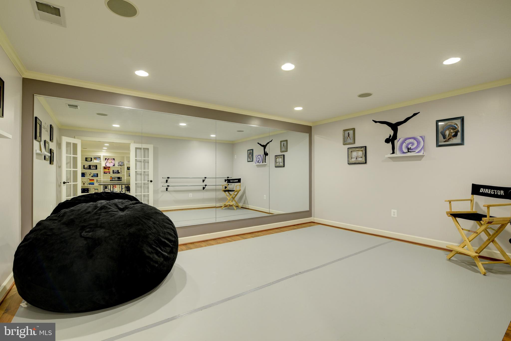 RIVER CREEK - Residential