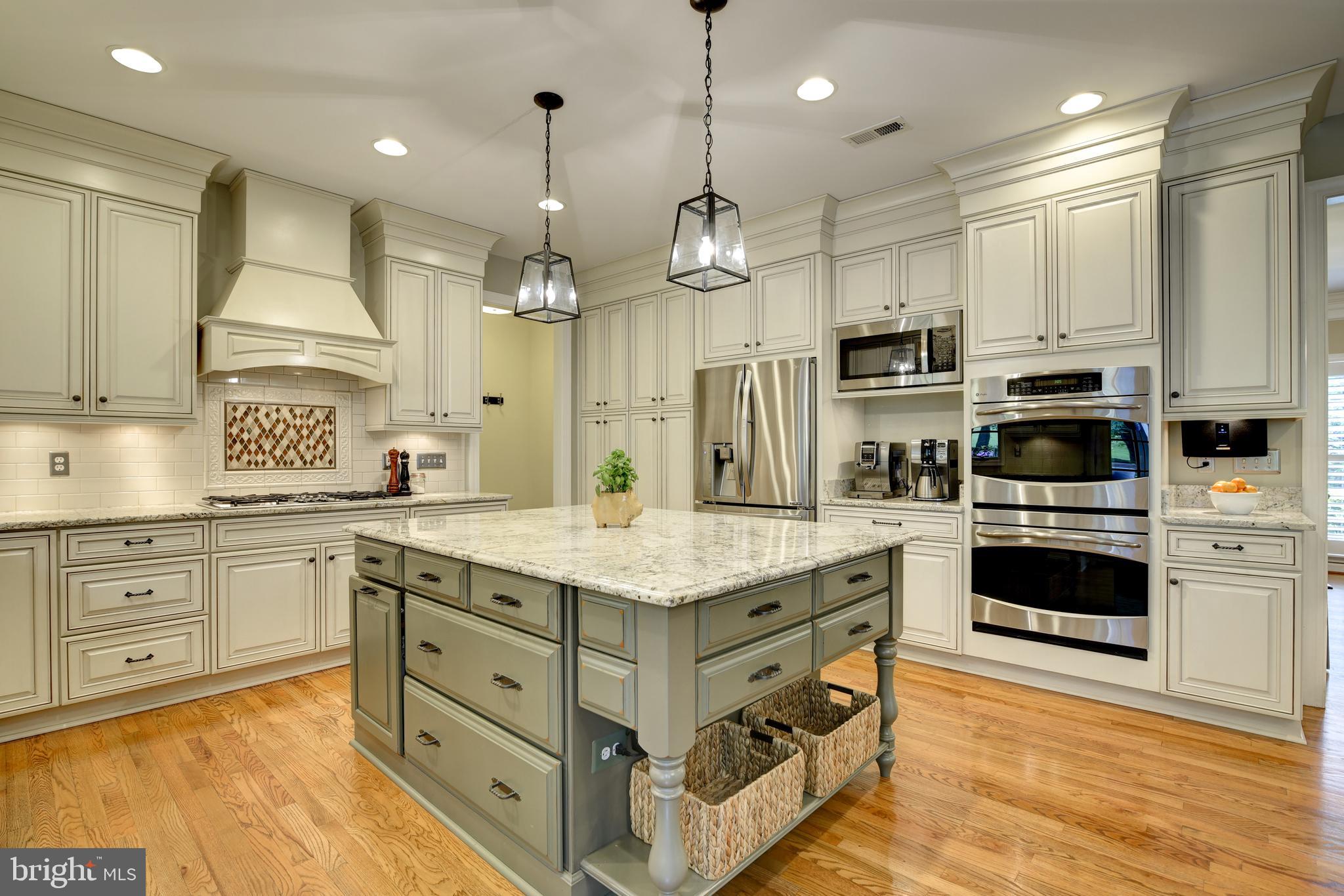 RIVER CREEK - Residential