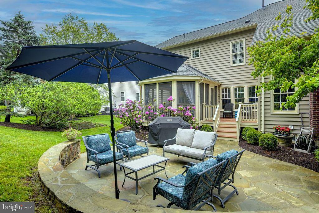 RIVER CREEK - Residential